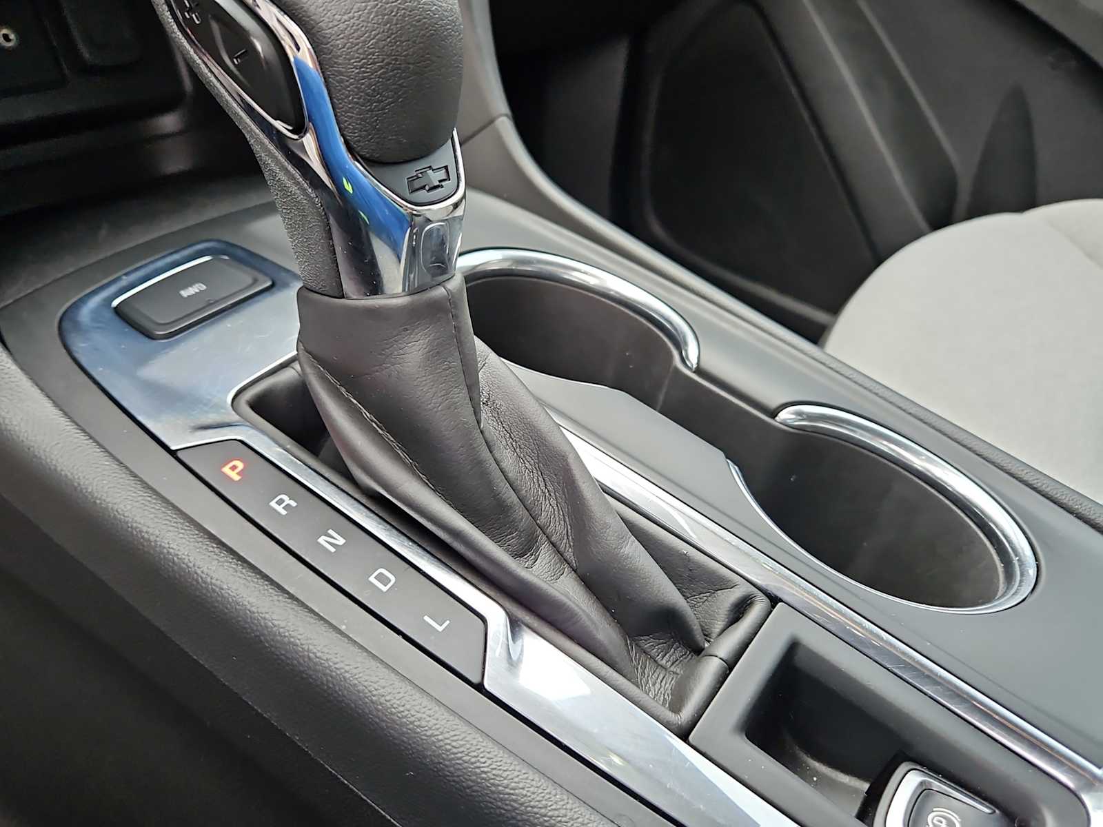 Thumbnail: 2023 Chevrolet Equinox - 21