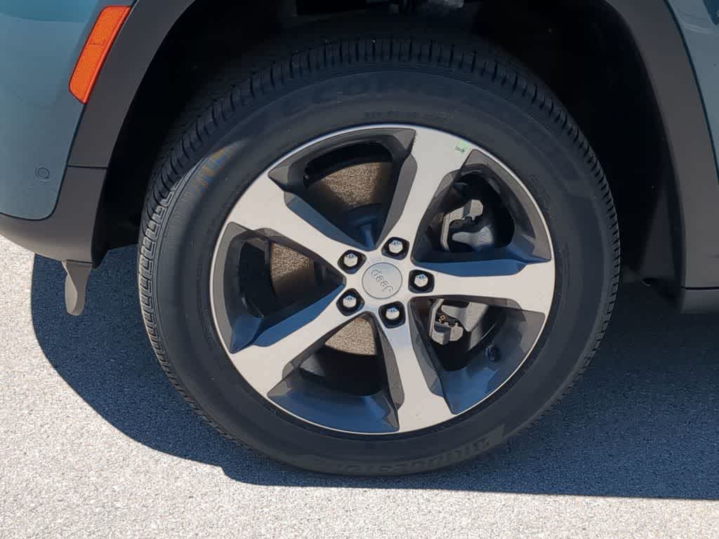 Thumbnail: 2026 Jeep Grand Cherokee L - 14