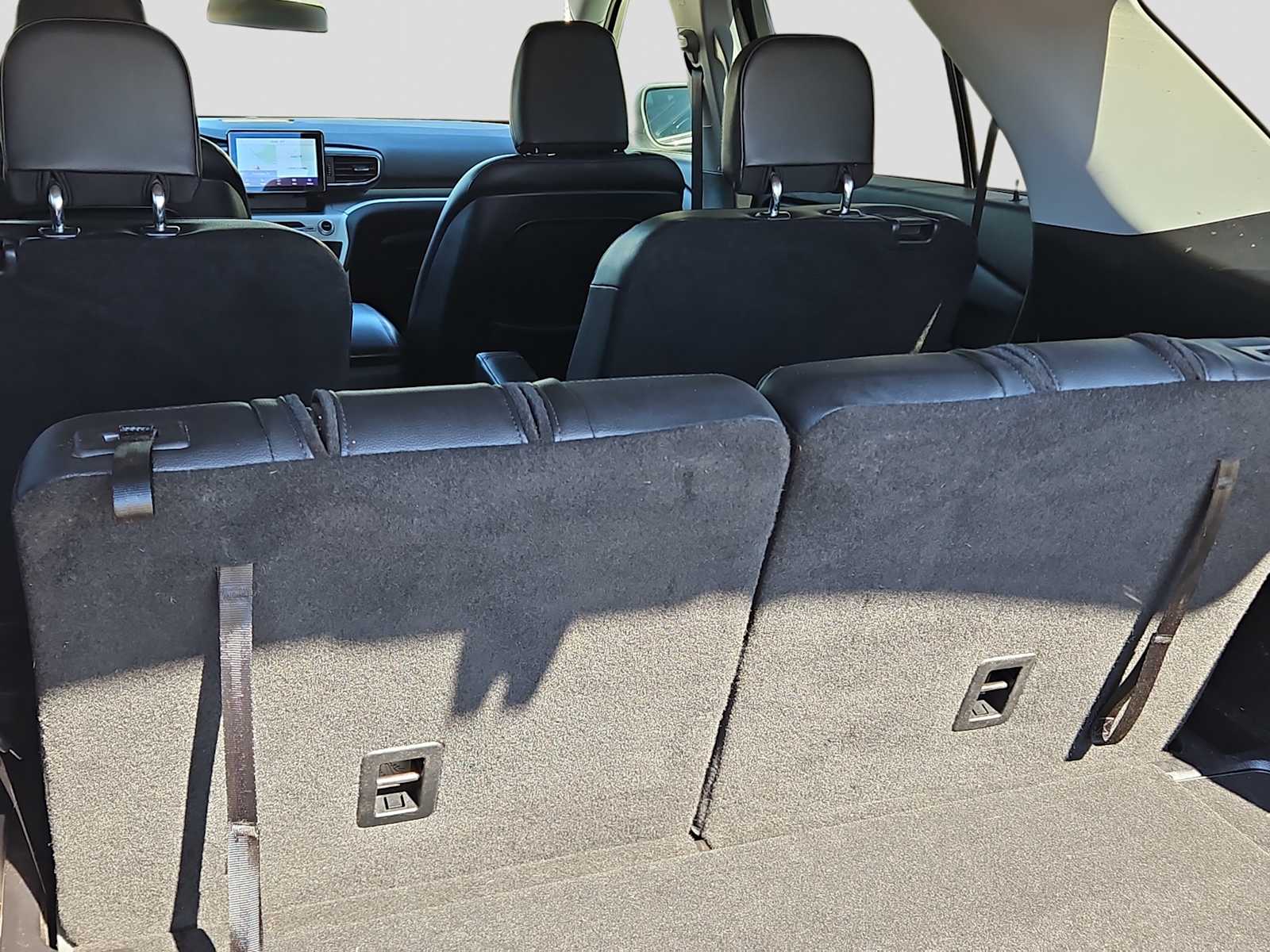 Thumbnail: 2020 Ford Explorer - 23