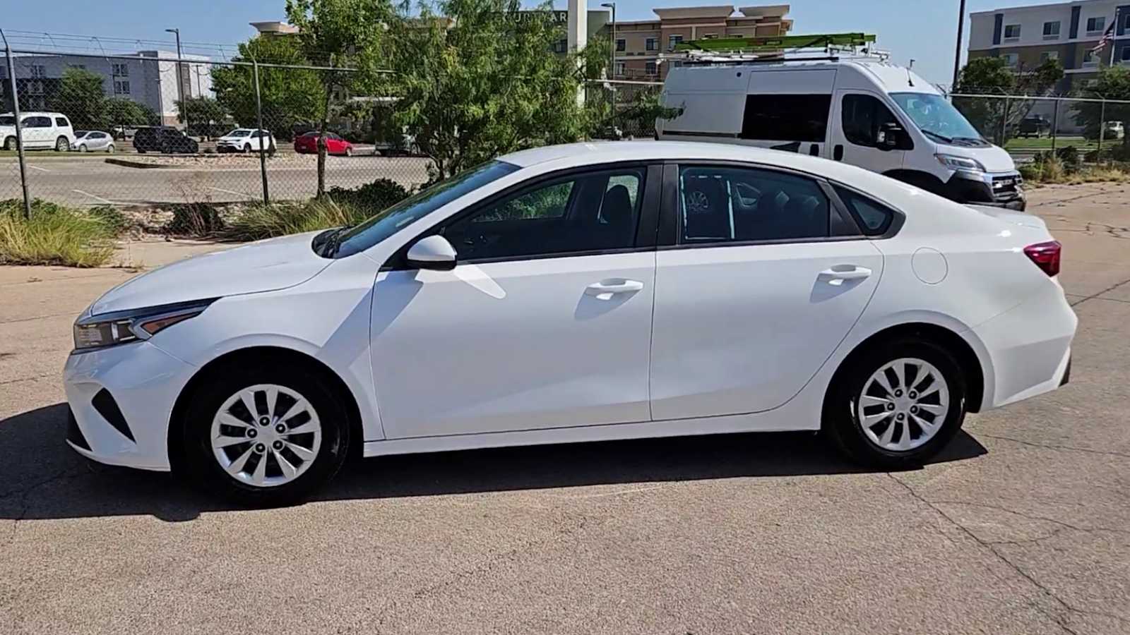 Thumbnail: 2024 Kia Forte - 5