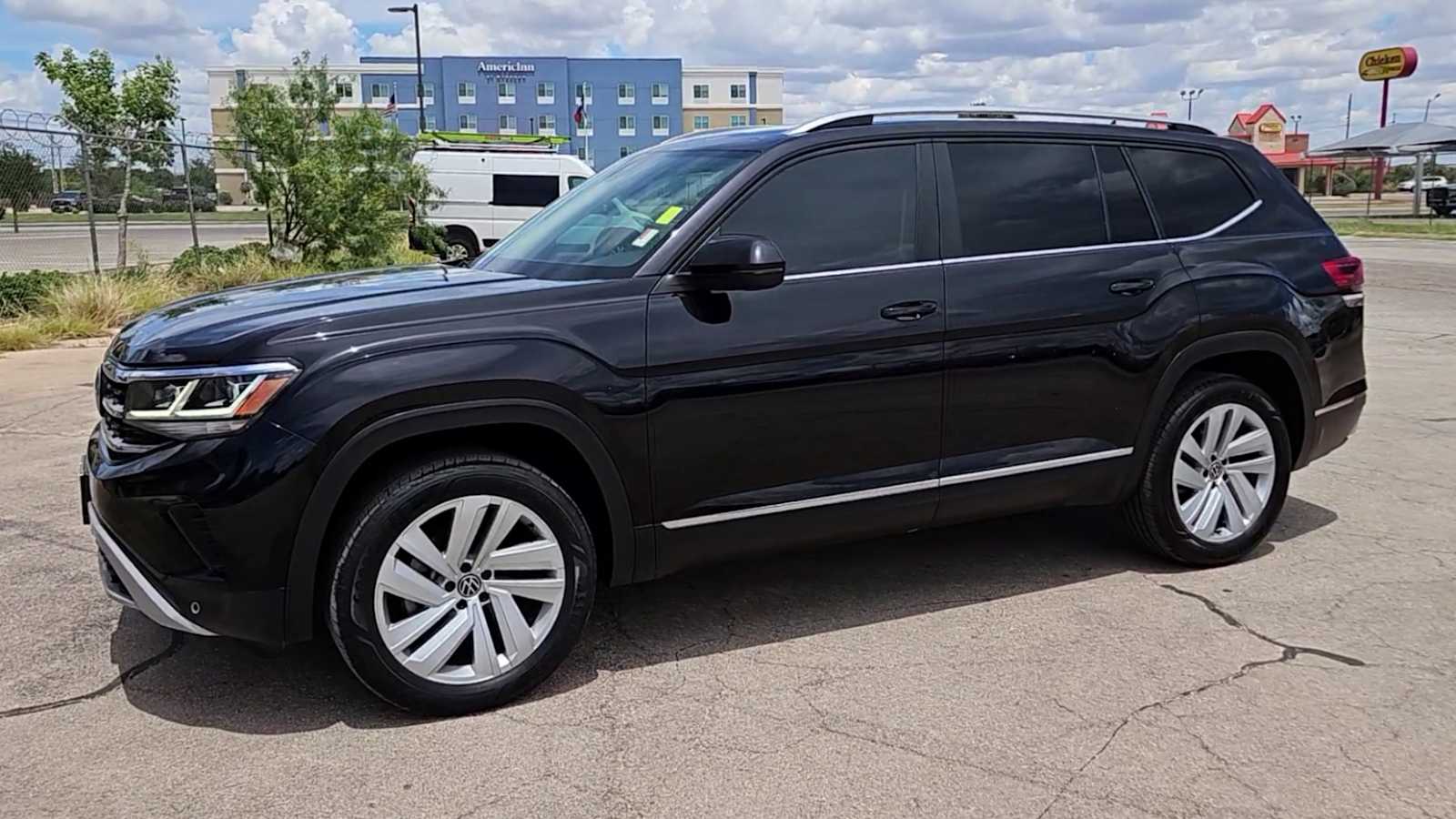 Thumbnail: 2021 Volkswagen Atlas - 5
