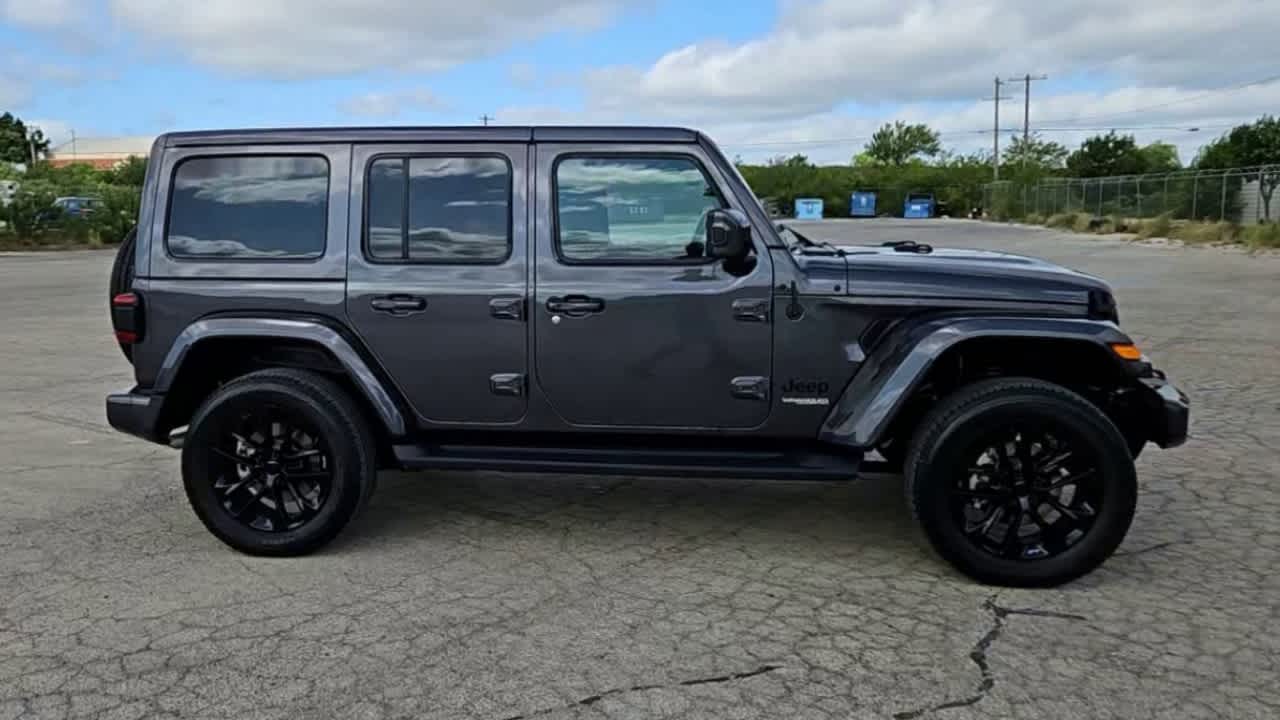 Thumbnail: 2021 Jeep Wrangler - 9