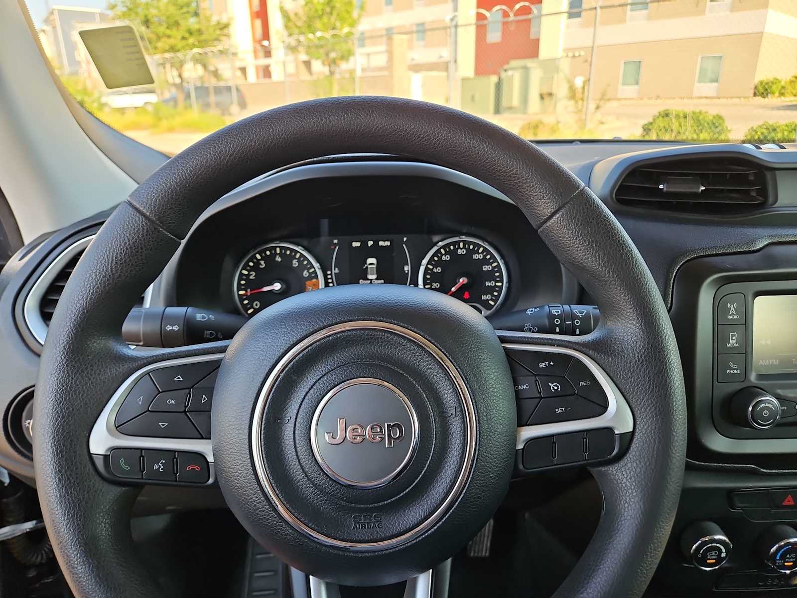 Thumbnail: 2020 Jeep Renegade - 23
