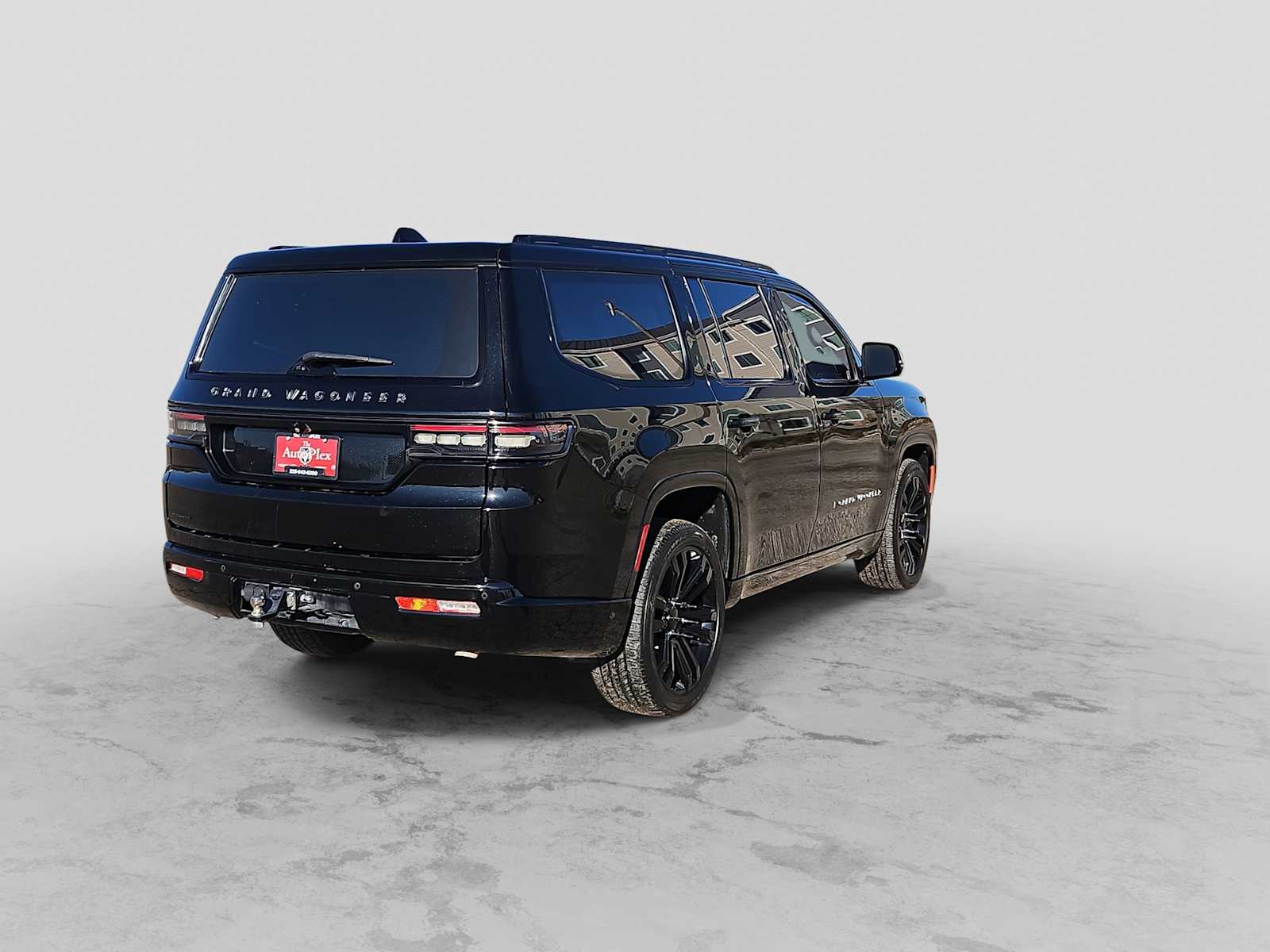 Thumbnail: 2022 Jeep Grand Wagoneer - 8