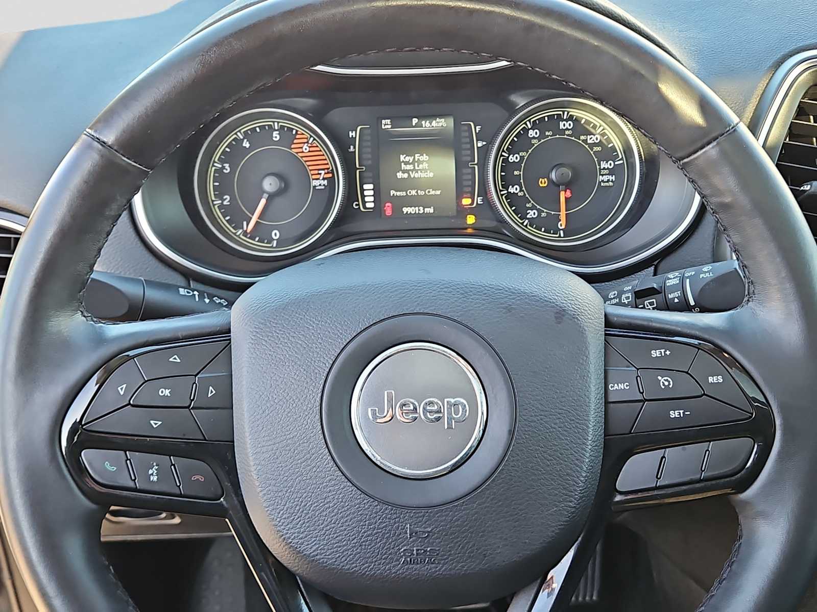 Thumbnail: 2019 Jeep Cherokee - 15