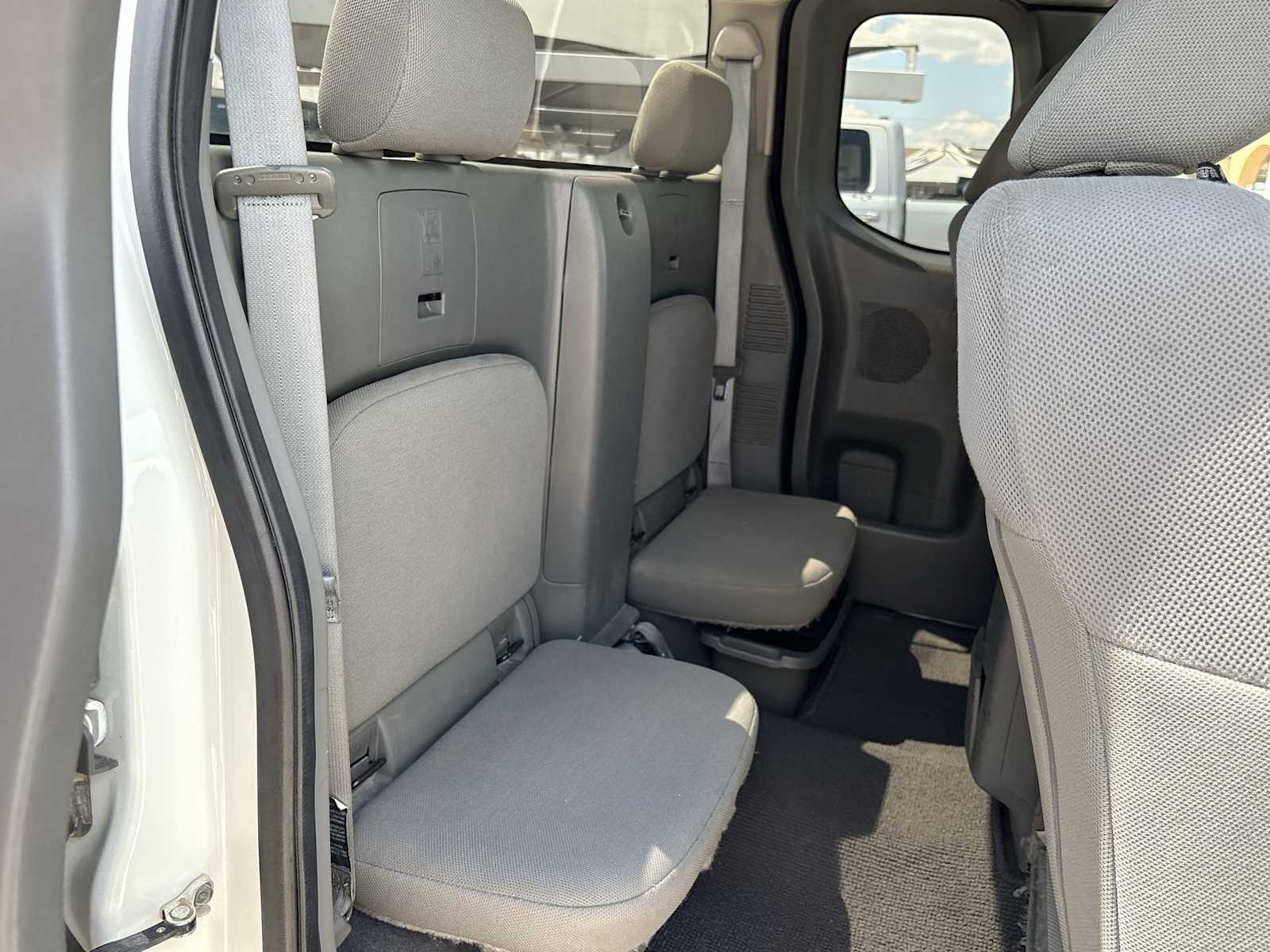 Thumbnail: 2021 Nissan Frontier - 17
