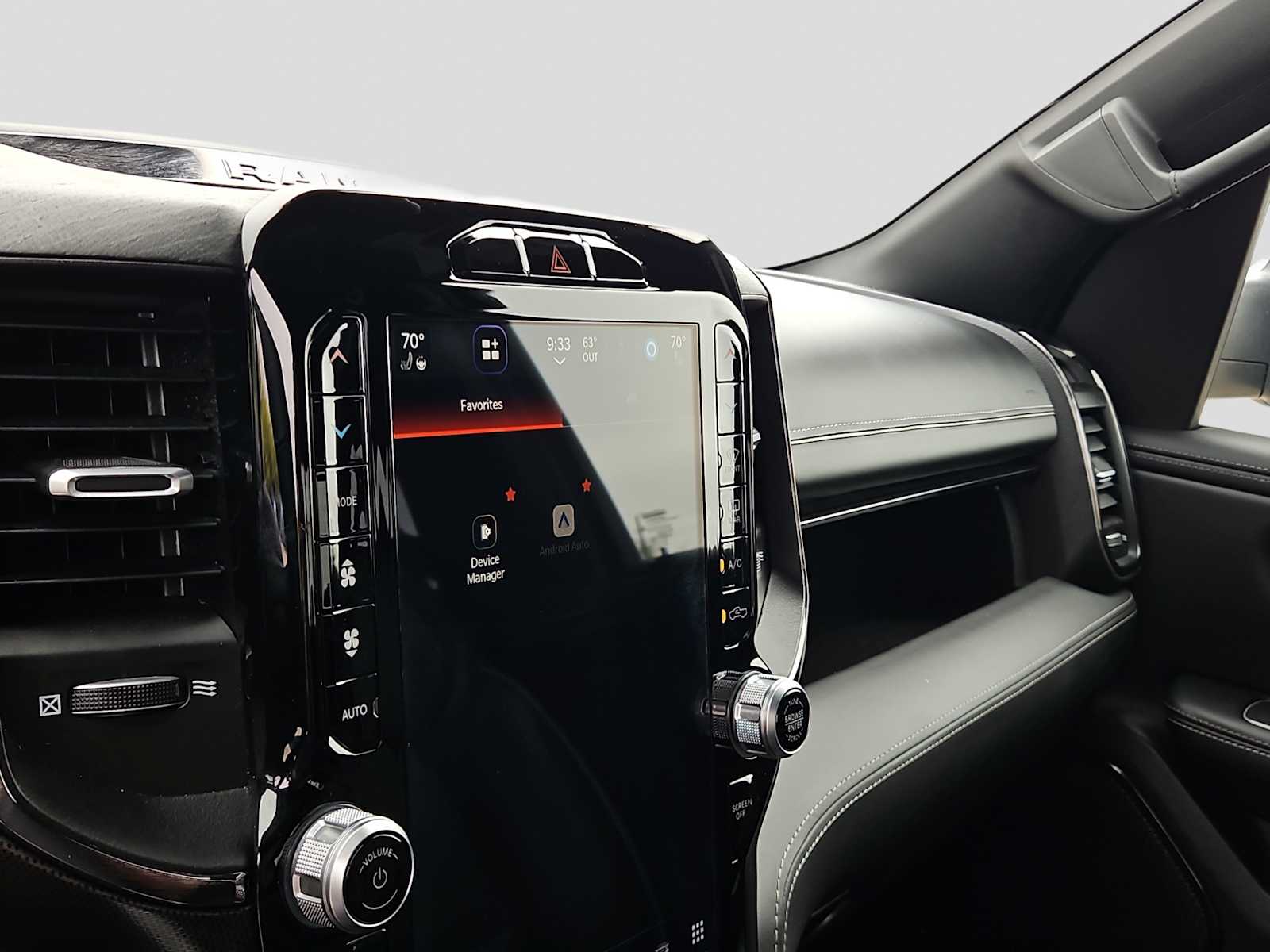 Thumbnail: 2024 RAM 1500 - 24