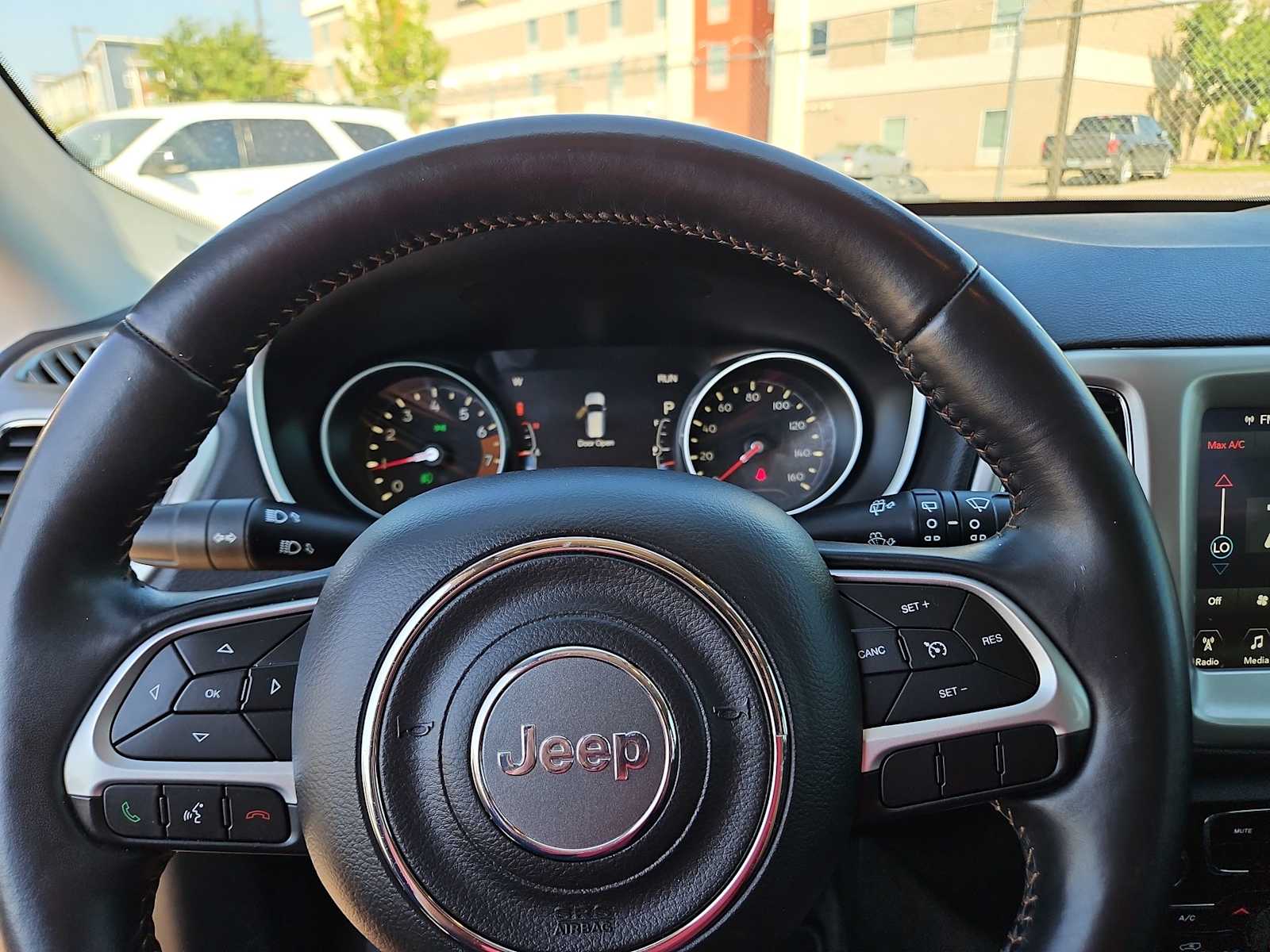 Thumbnail: 2018 Jeep Compass - 21