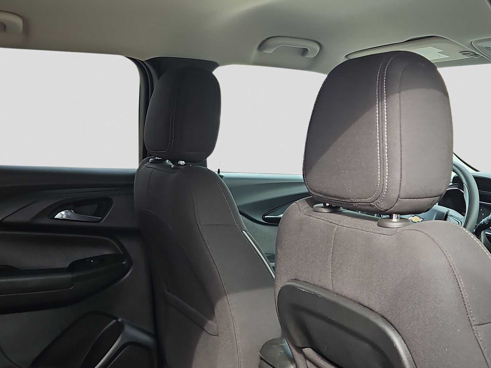 Thumbnail: 2023 Chevrolet TrailBlazer - 17