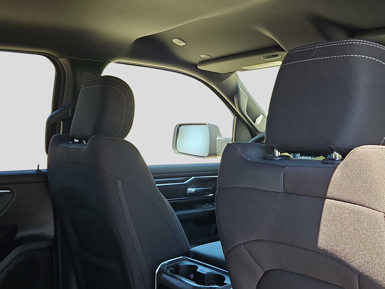 Thumbnail: 2026 RAM 1500 - 17