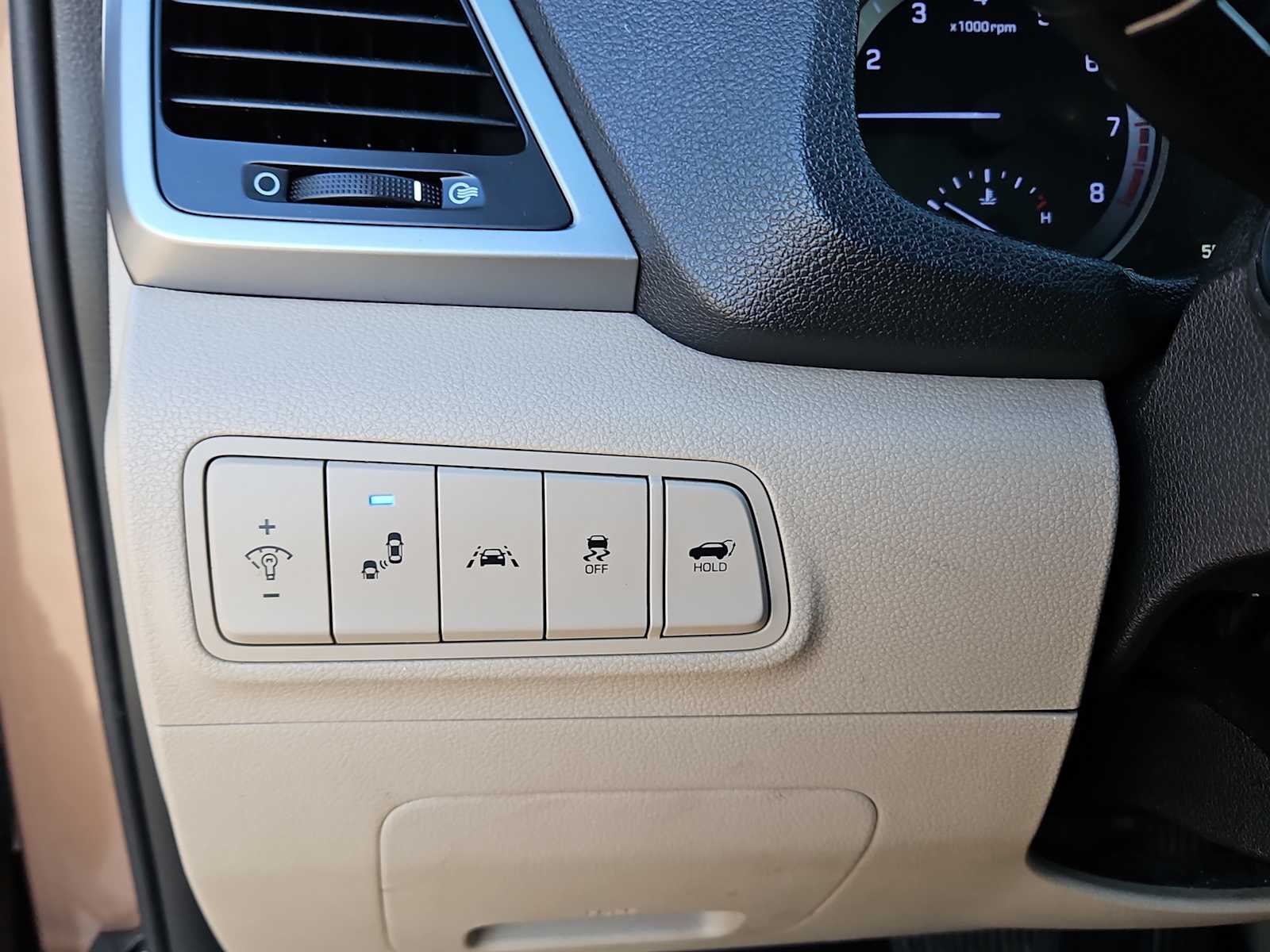 Thumbnail: 2017 Hyundai Tucson - 22