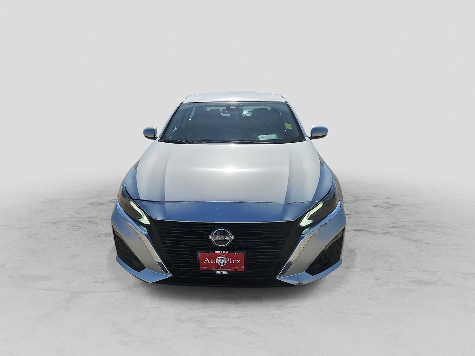 Thumbnail: 2023 Nissan Altima - 3