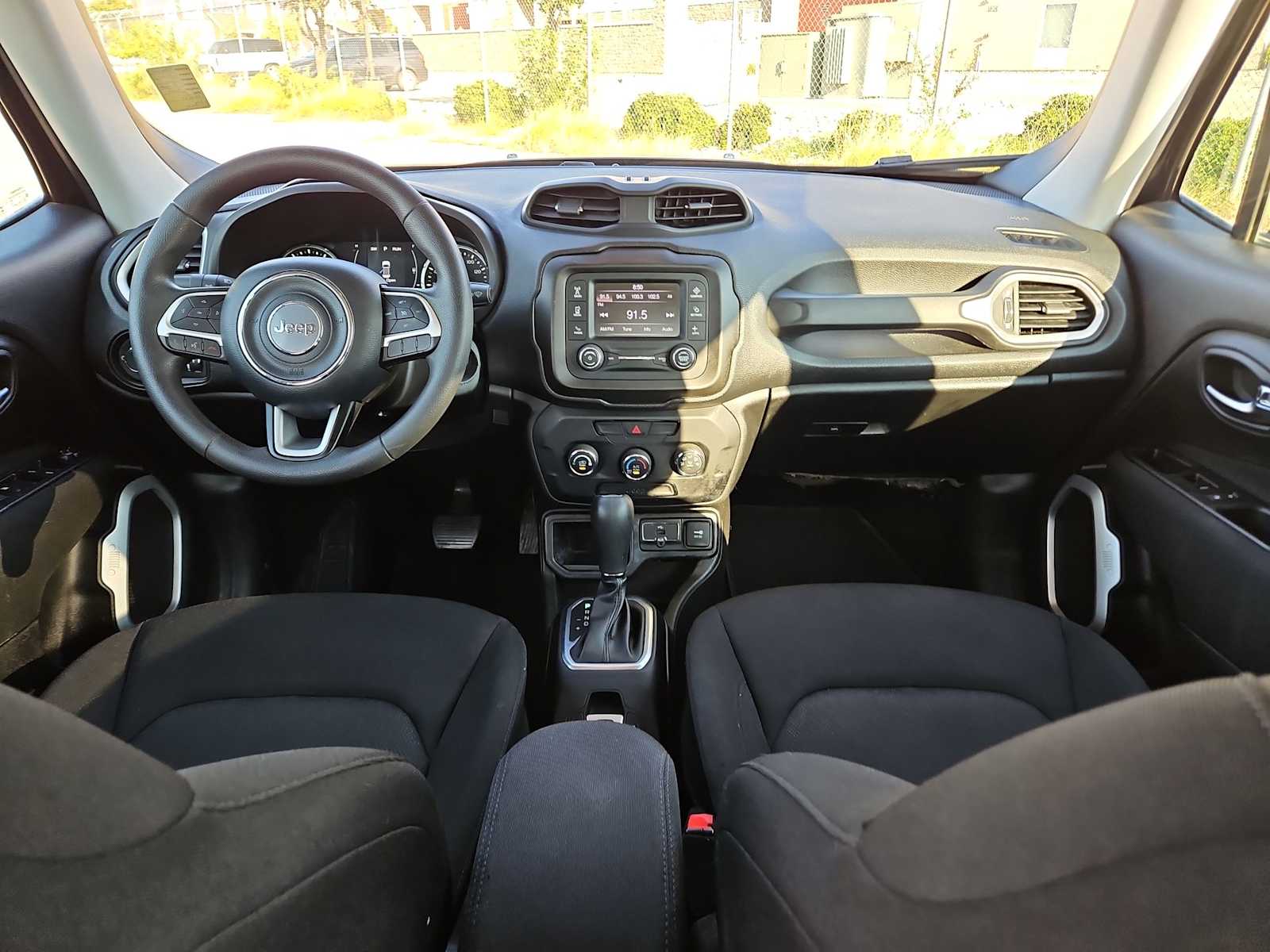 Thumbnail: 2020 Jeep Renegade - 19