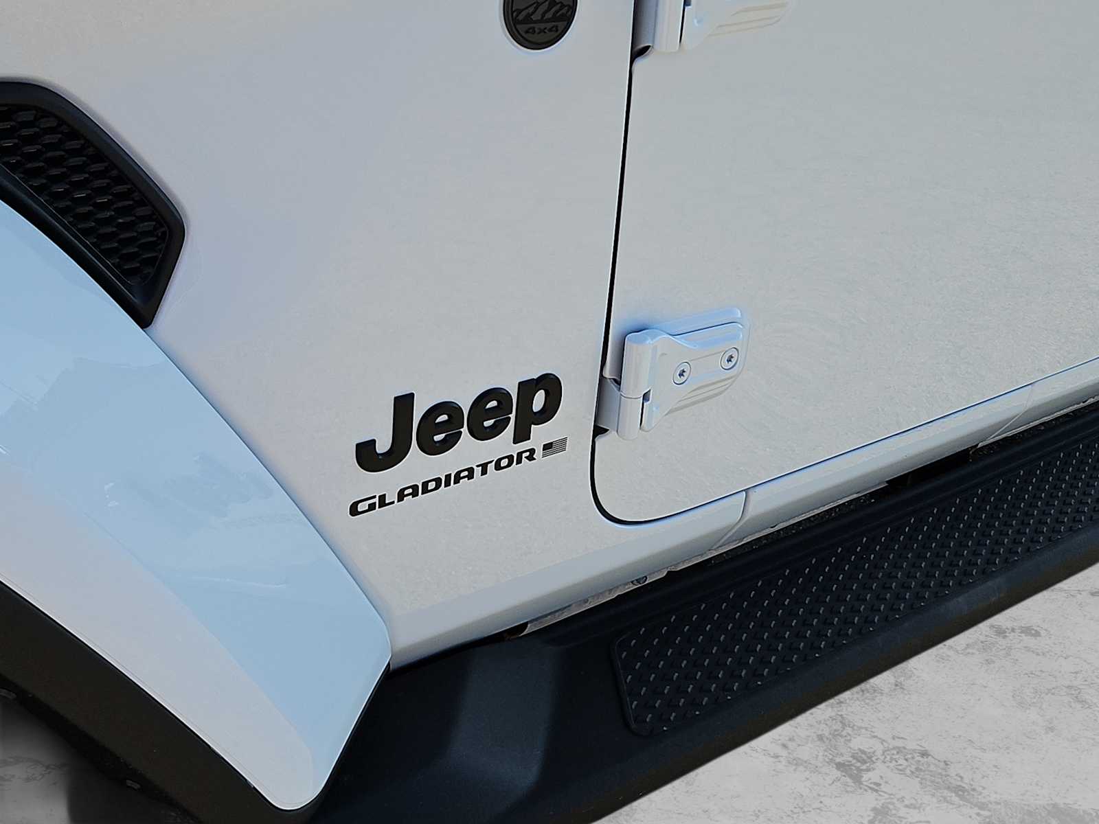 Thumbnail: 2026 Jeep Gladiator - 11