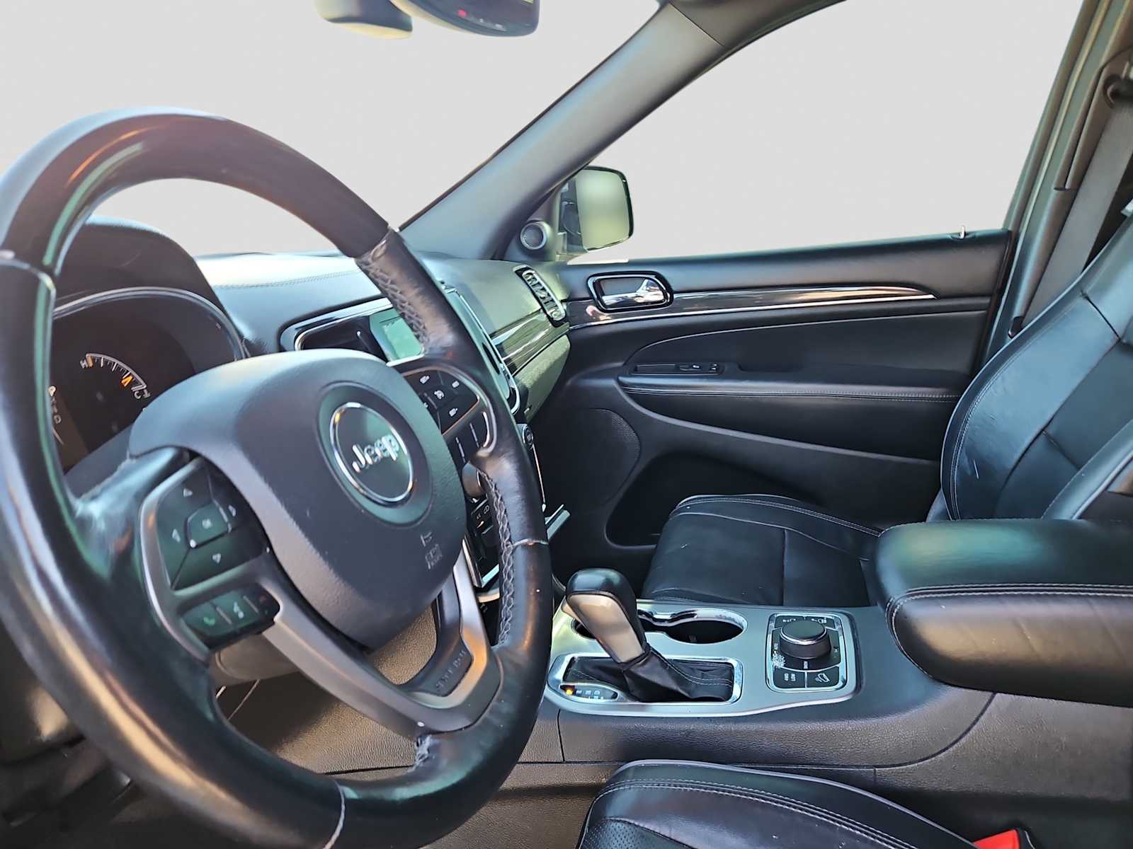 Thumbnail: 2019 Jeep Grand Cherokee - 10