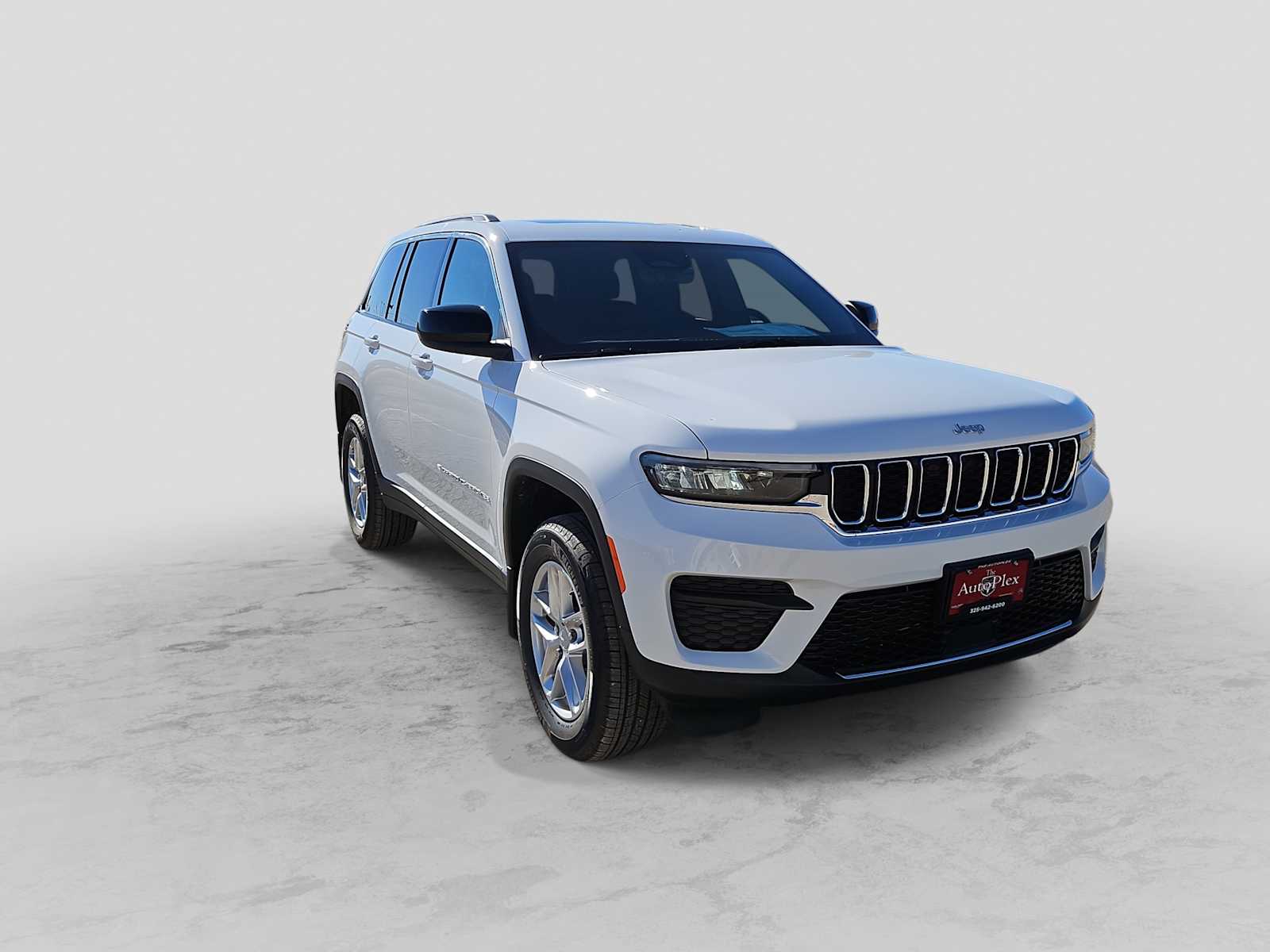 Thumbnail: 2026 Jeep Grand Cherokee - 2