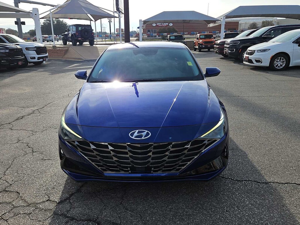Used 2023 Hyundai Elantra SEL Sedan