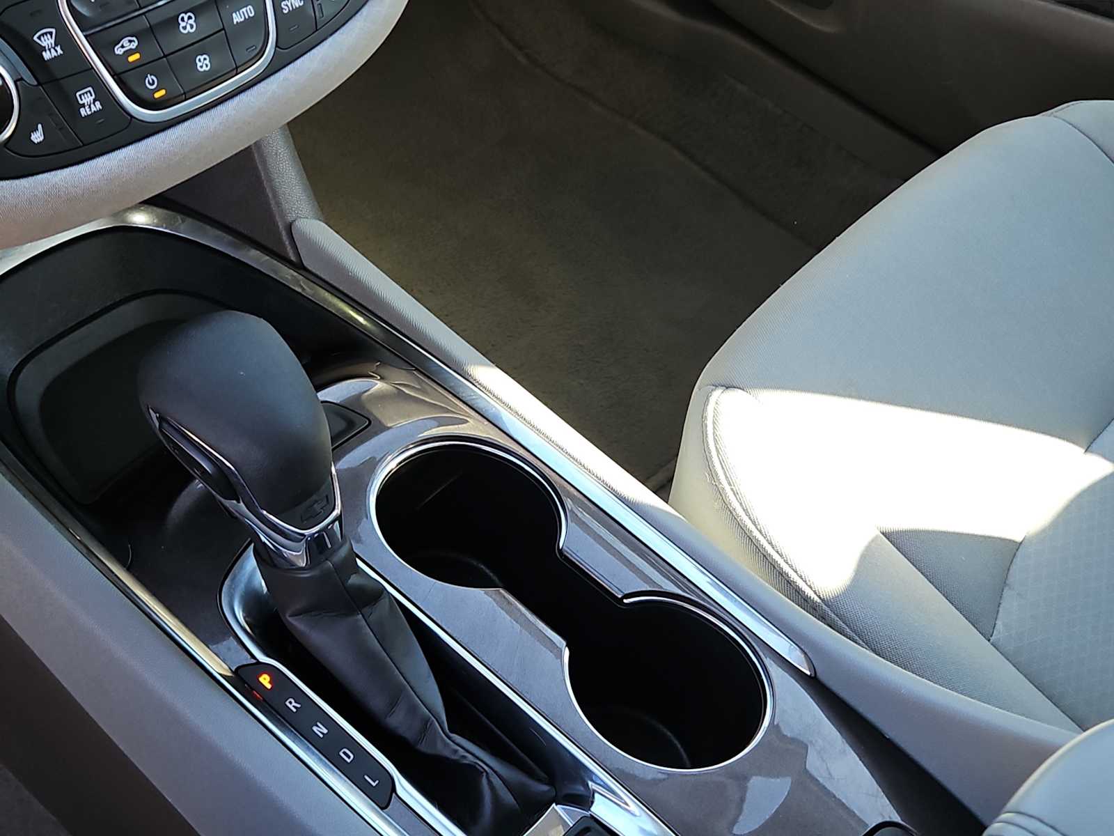 Thumbnail: 2024 Chevrolet Malibu - 20