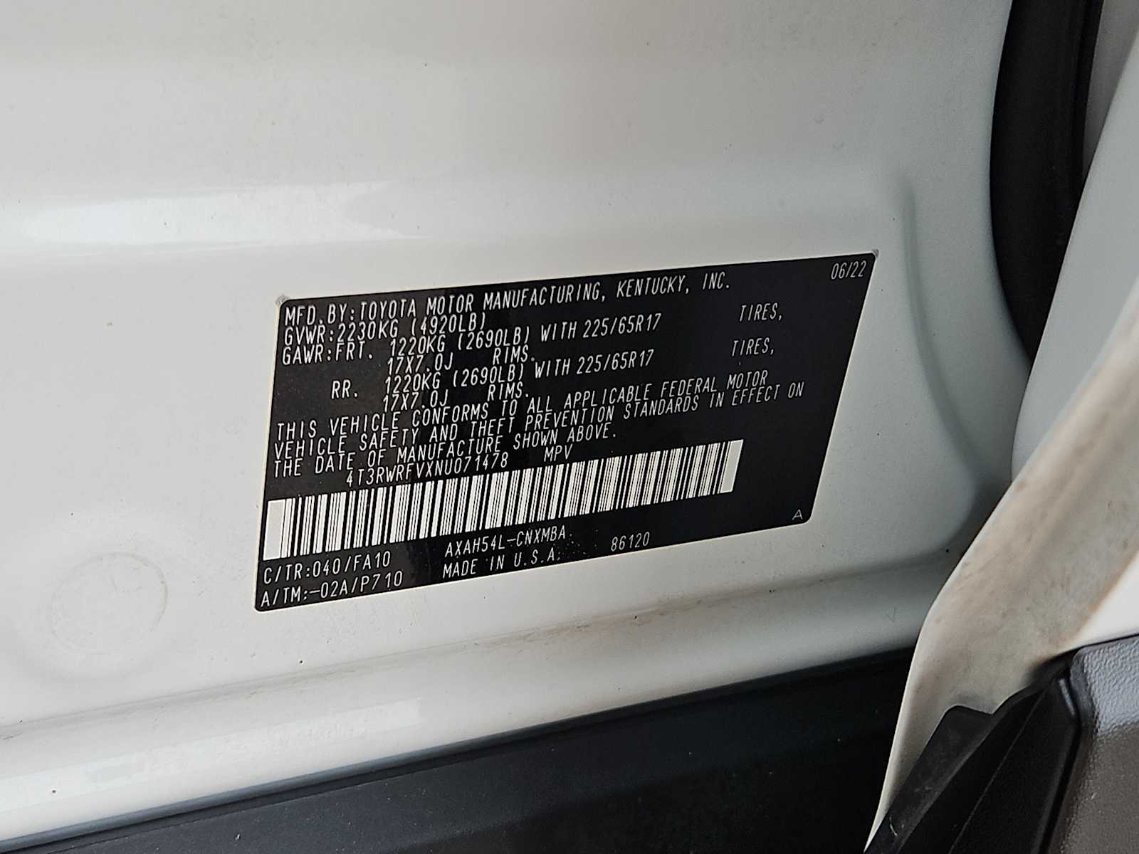 Thumbnail: 2022 Toyota RAV4 - 25
