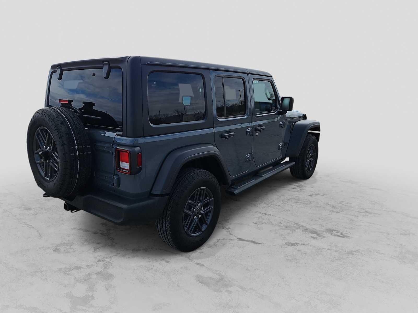 Thumbnail: 2024 Jeep Wrangler - 8