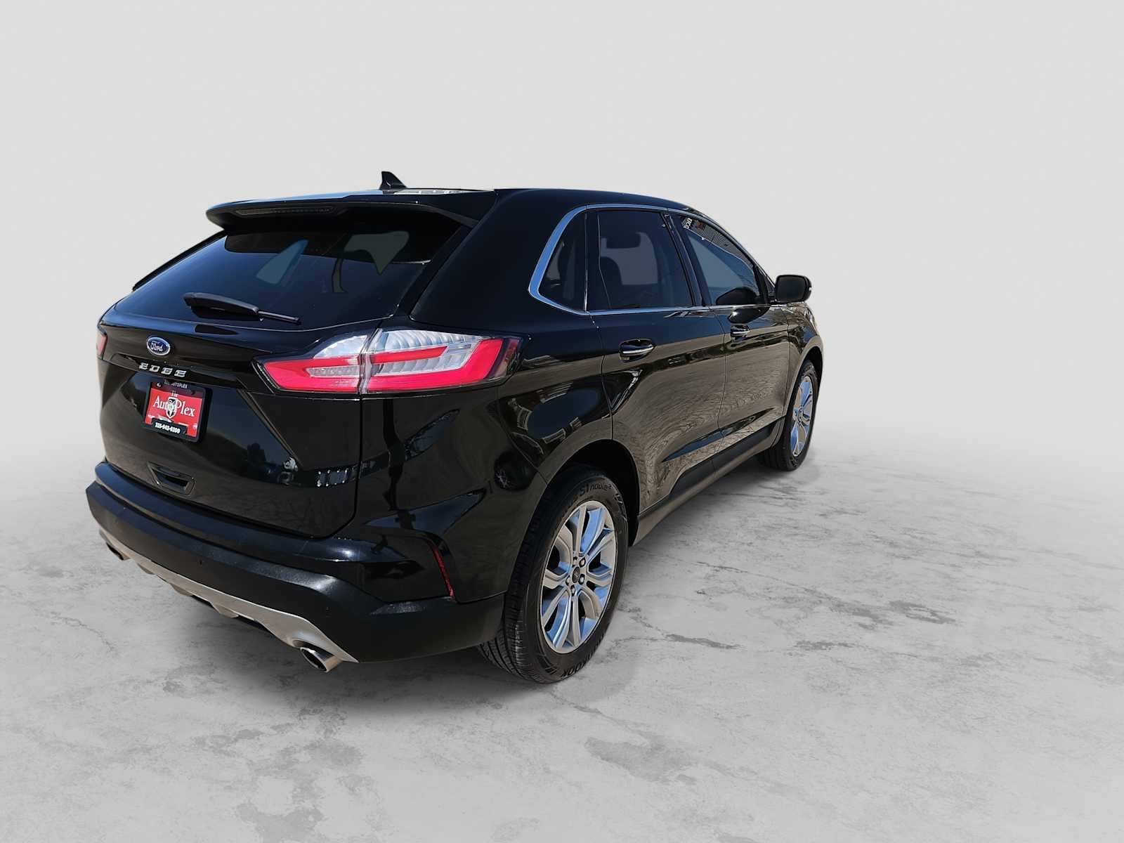 Thumbnail: 2023 Ford Edge - 8