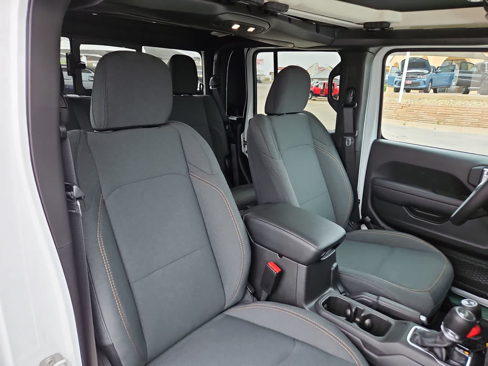 Thumbnail: 2024 Jeep Gladiator - 22