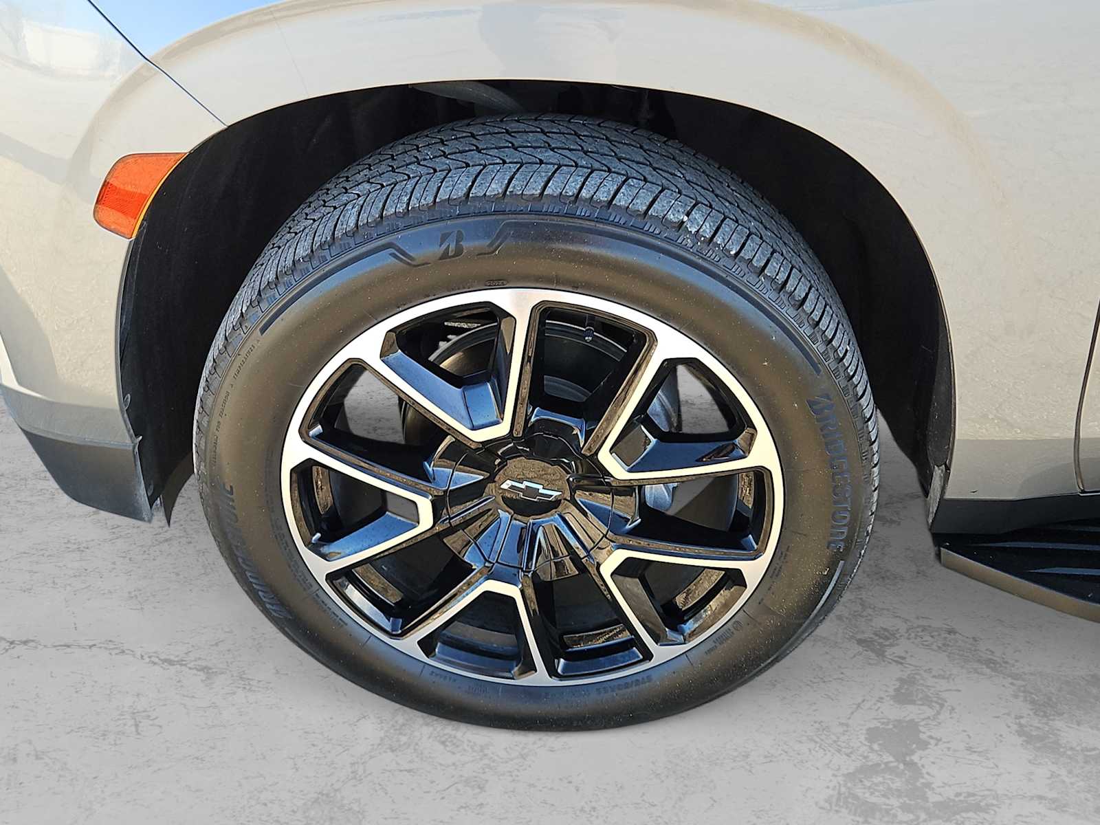 Thumbnail: 2023 Chevrolet Tahoe - 12