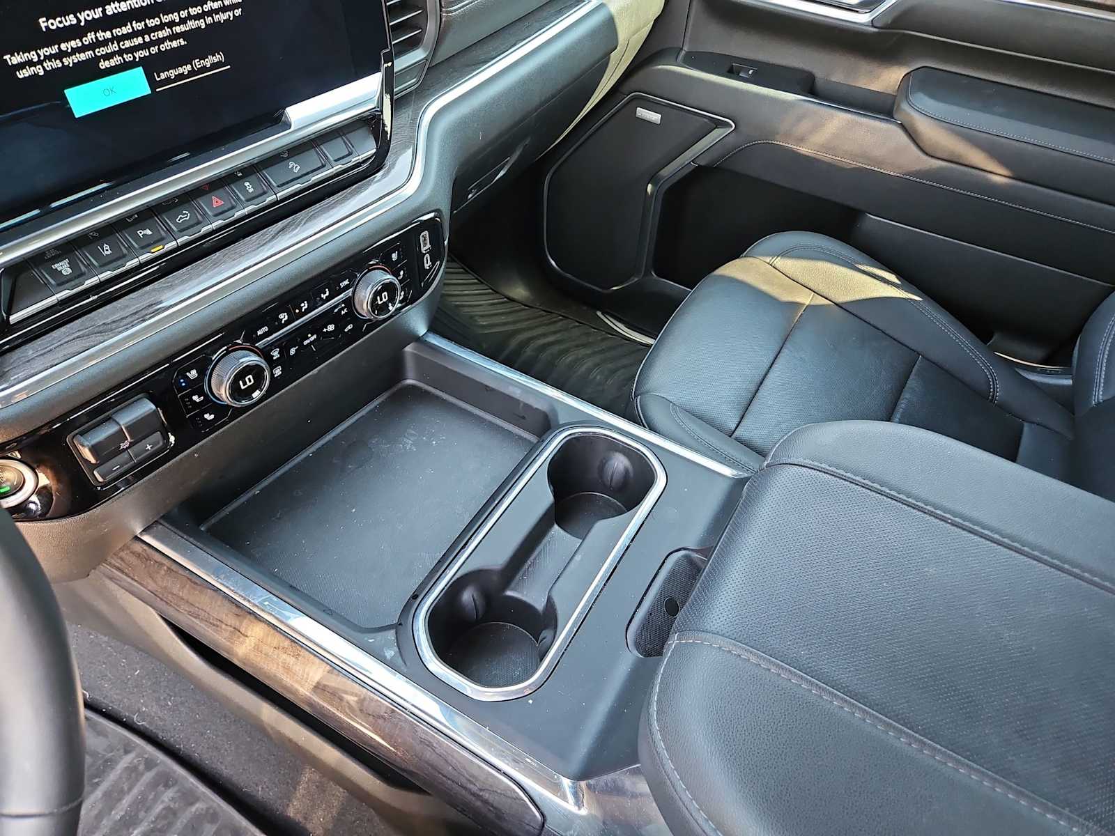 Thumbnail: 2024 Chevrolet Silverado 2500 - 24