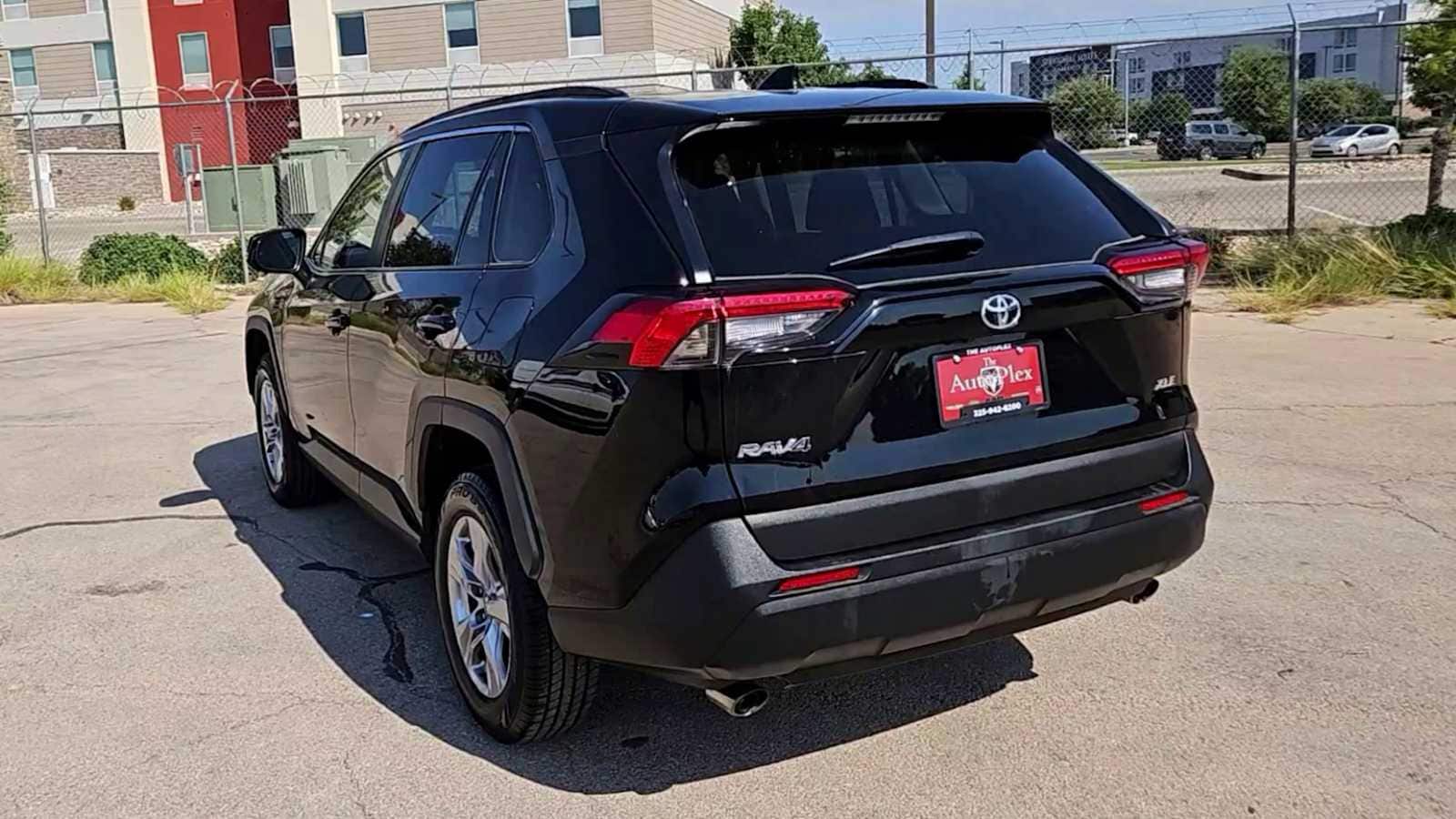 Thumbnail: 2023 Toyota RAV4 - 6