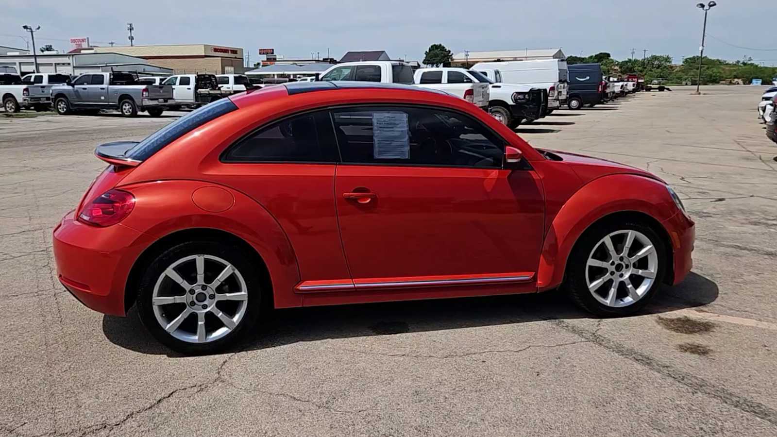 2016 Volkswagen Beetle SE 8
