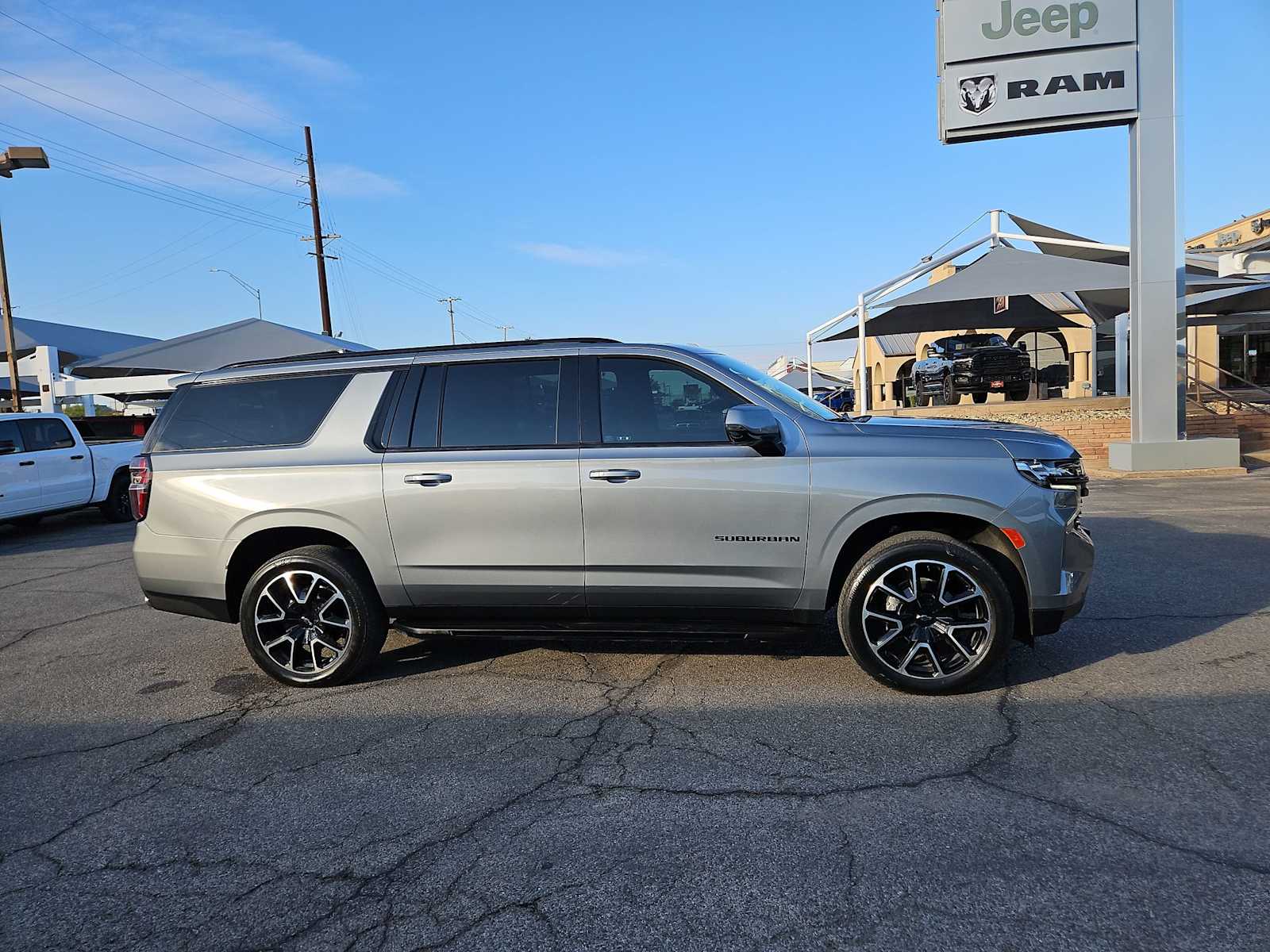 Thumbnail: 2023 Chevrolet Suburban - 6