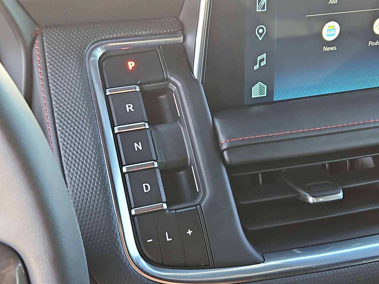 Thumbnail: 2023 Chevrolet Tahoe - 21