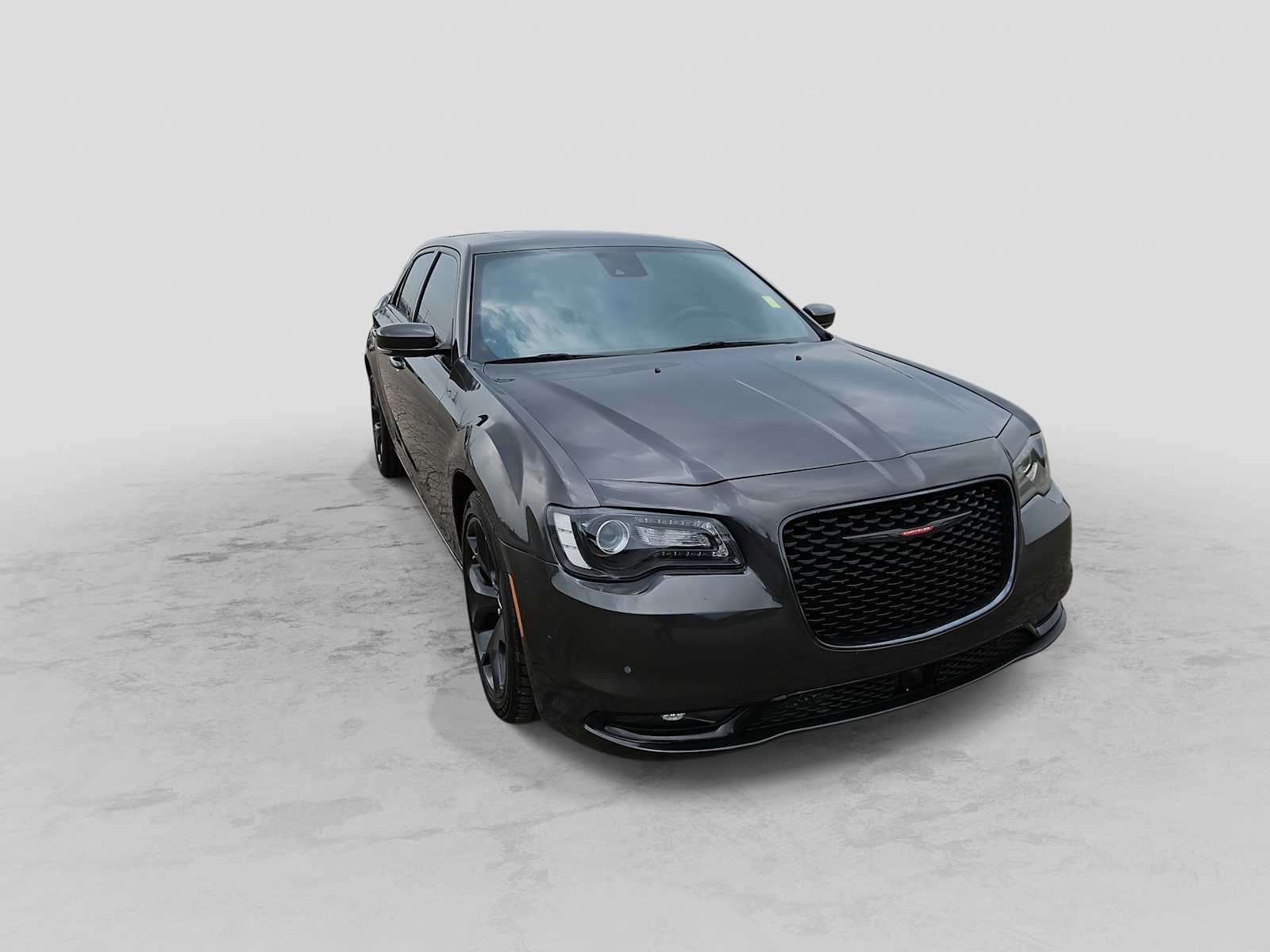 Thumbnail: 2023 Chrysler 300 - 2