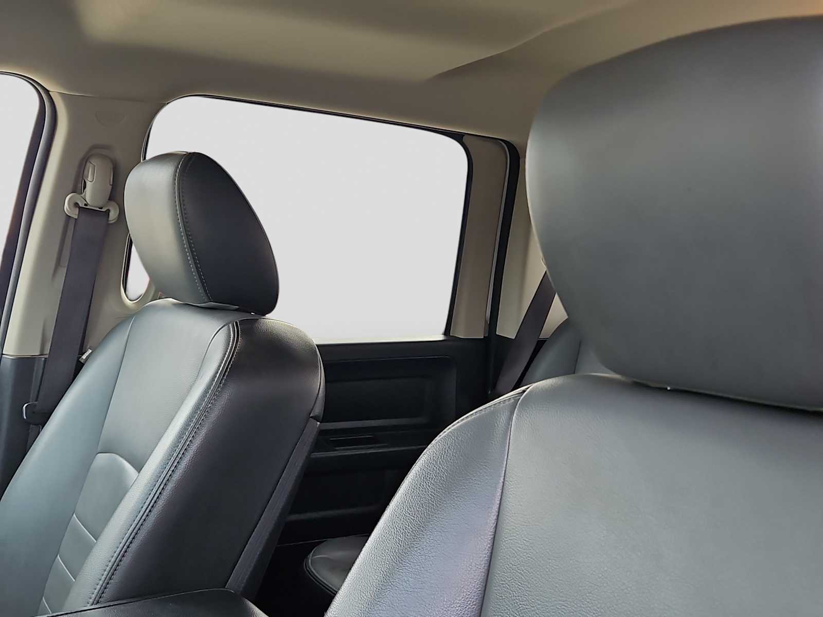 Thumbnail: 2021 RAM 1500 Classic - 15