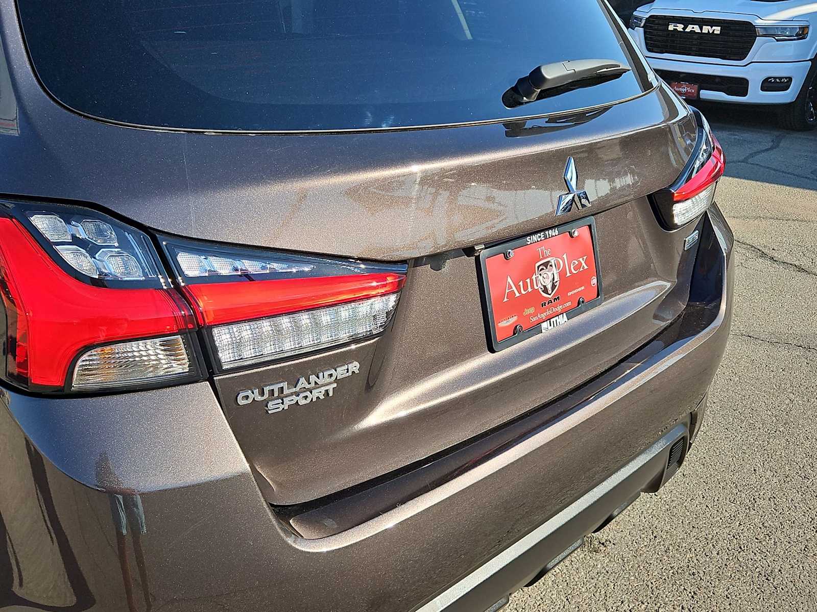 Thumbnail: 2024 Mitsubishi Outlander Sport - 23