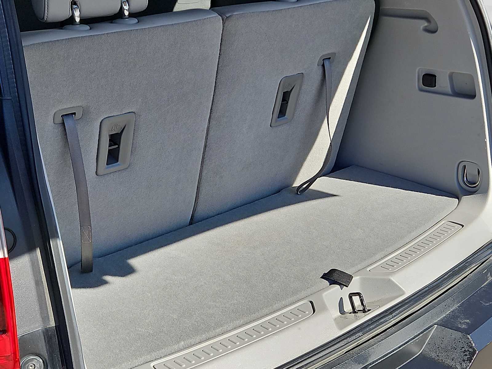 Thumbnail: 2023 GMC Acadia - 23