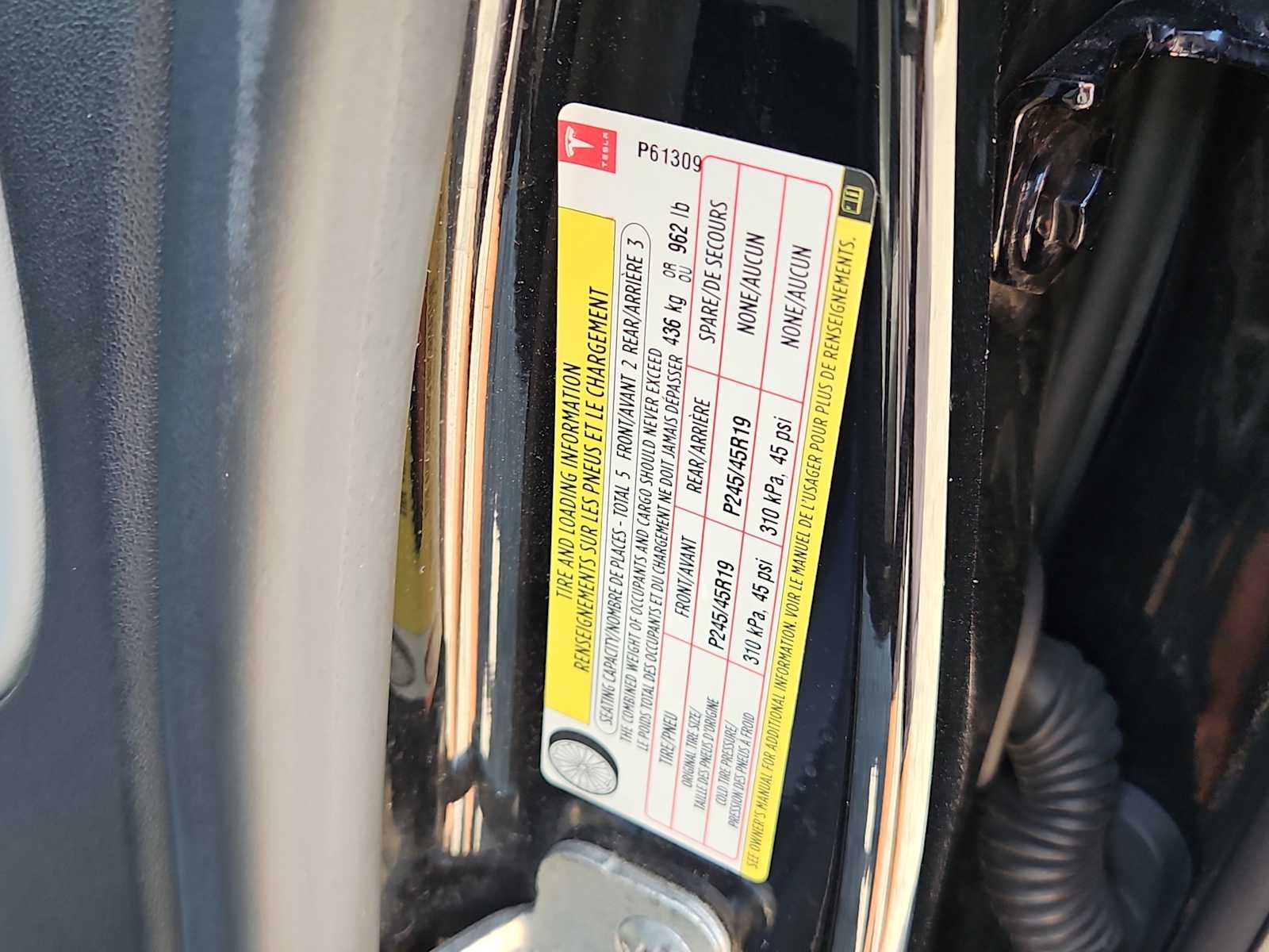 Thumbnail: 2014 Tesla Model S - 25