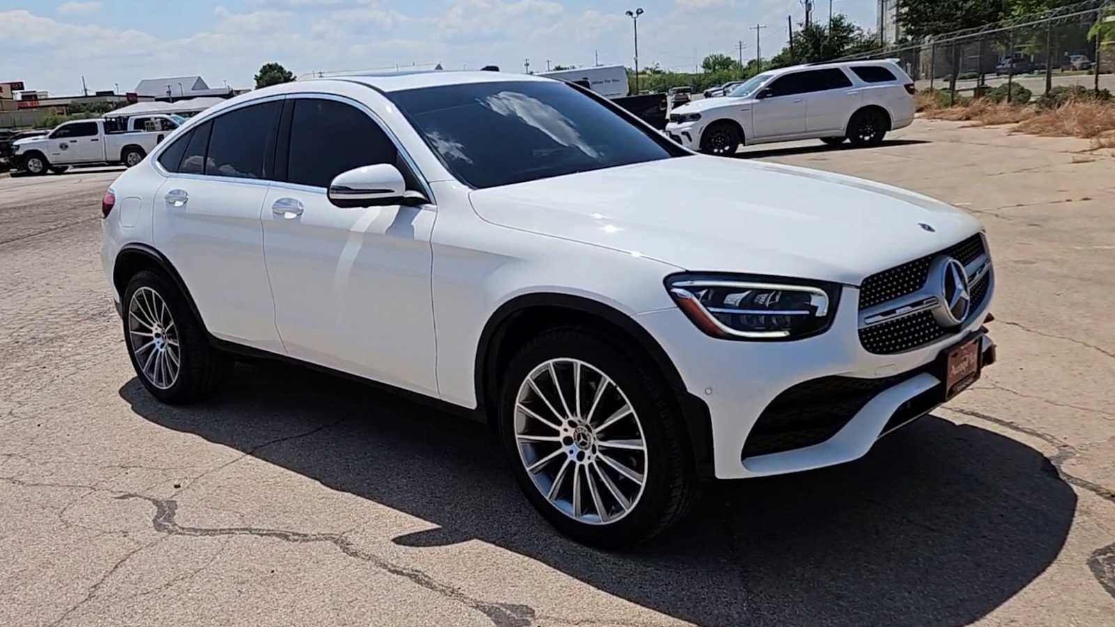 2021 Mercedes Benz GLC 300 4MATIC Coupe photo 2