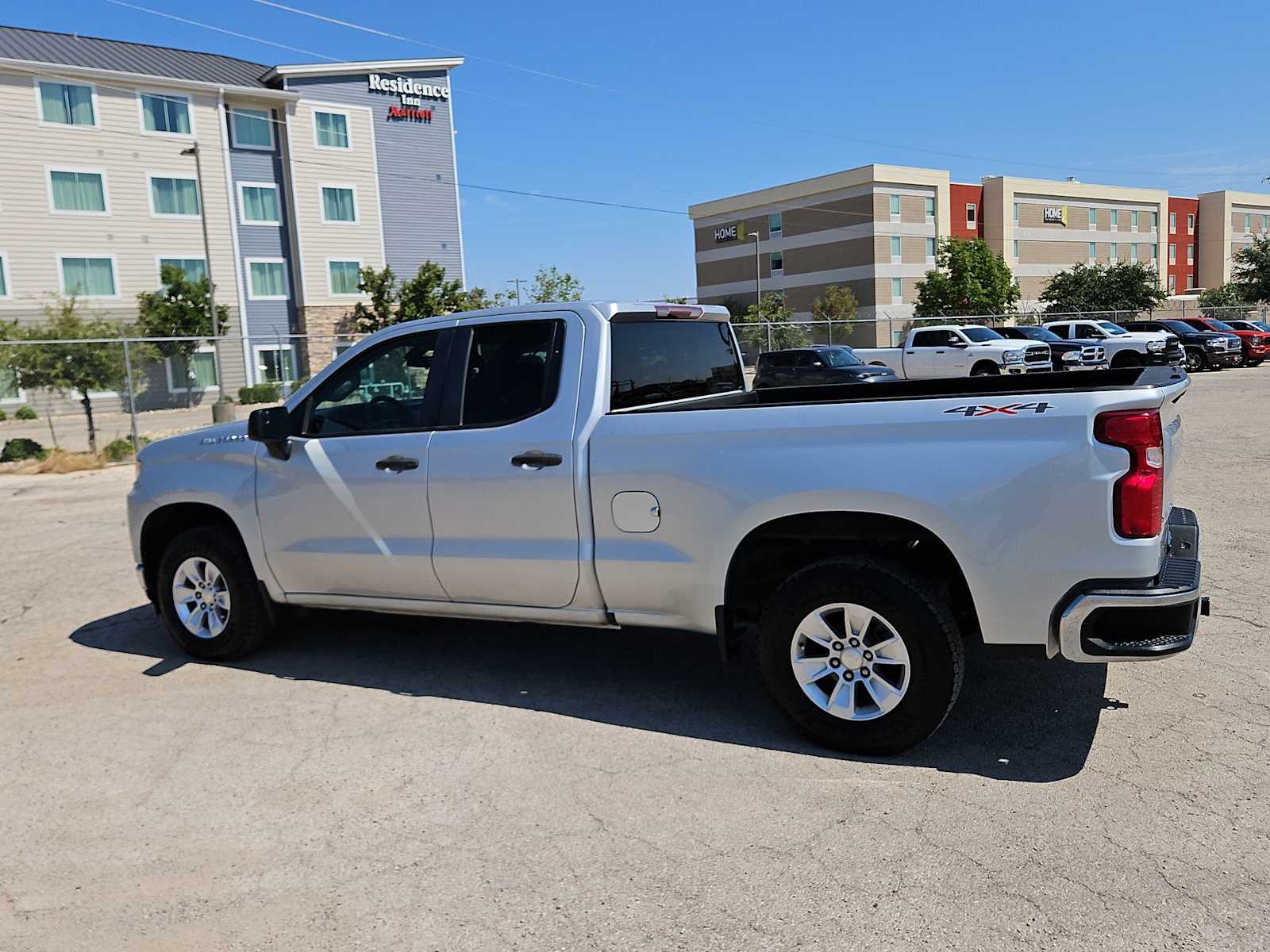 Thumbnail: 2019 Chevrolet Silverado 1500 - 11