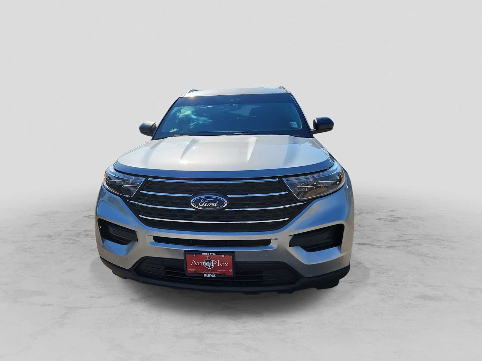 Thumbnail: 2022 Ford Explorer - 3