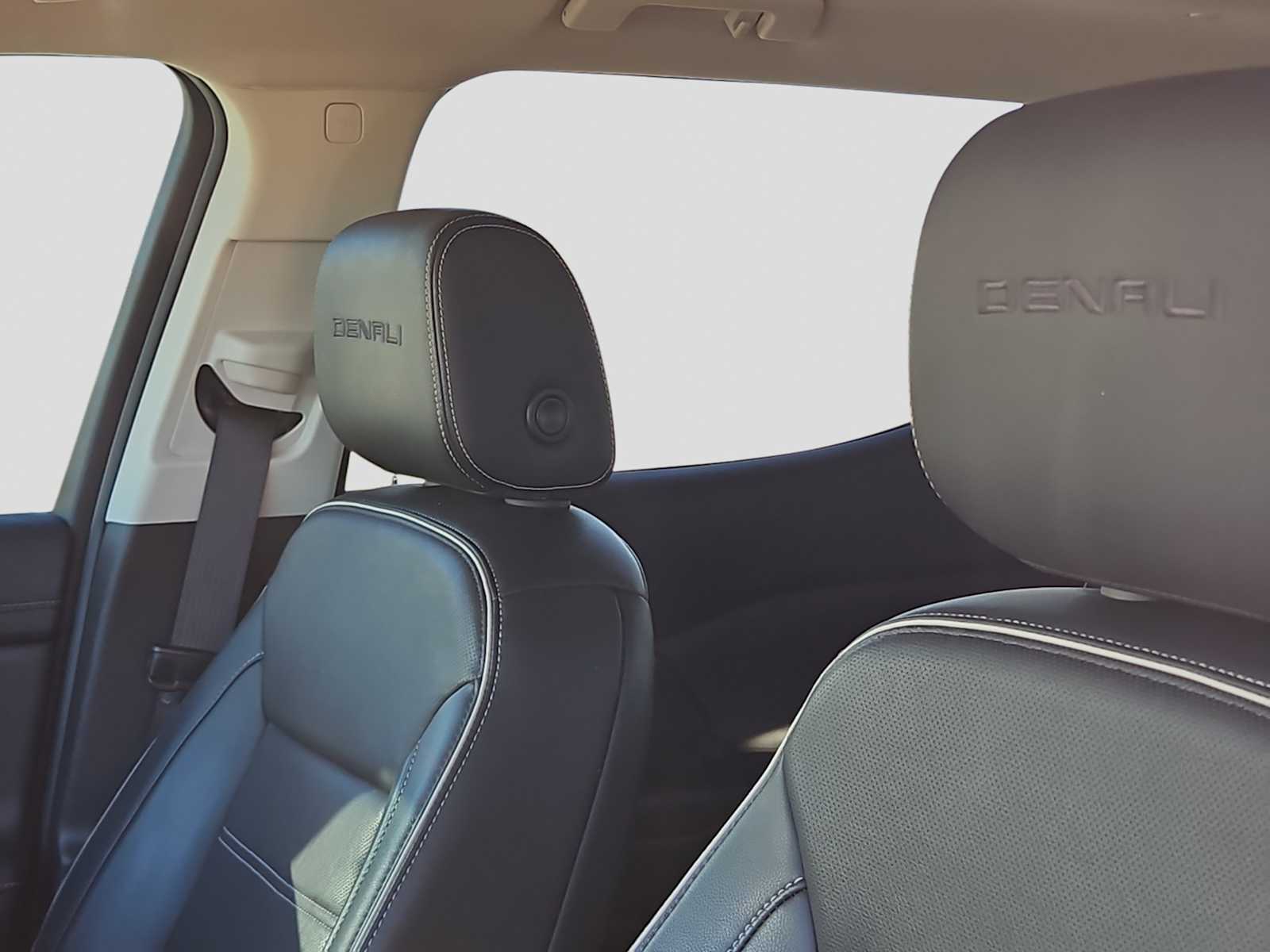 Thumbnail: 2023 GMC Acadia - 15