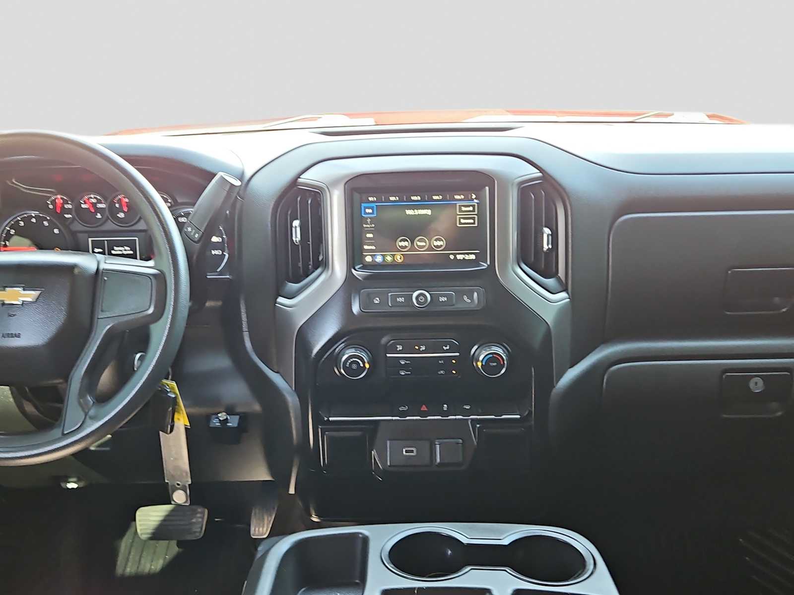 Thumbnail: 2019 Chevrolet Silverado 1500 - 14