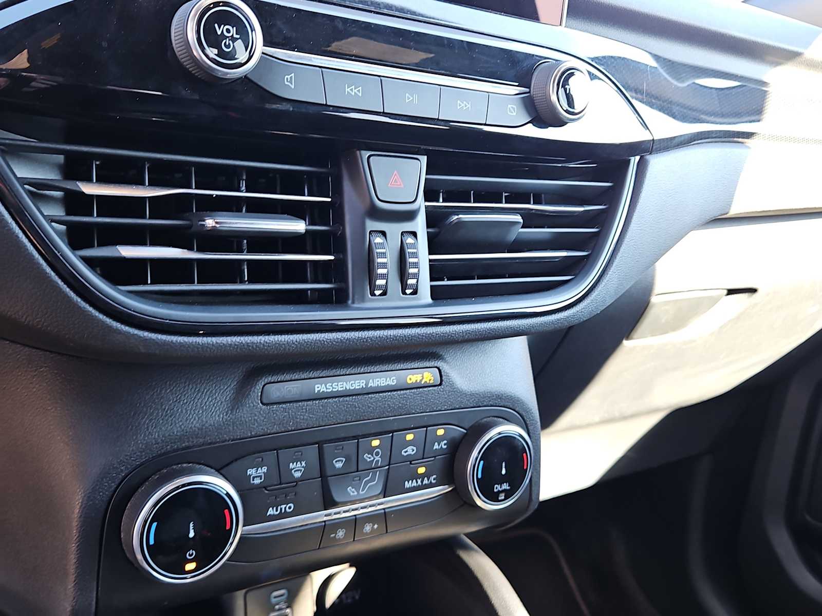 Thumbnail: 2023 Ford Escape - 24