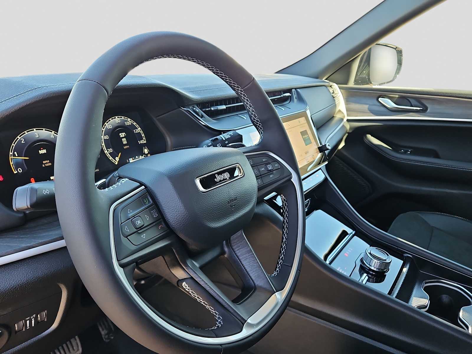 Thumbnail: 2026 Jeep Grand Cherokee - 10