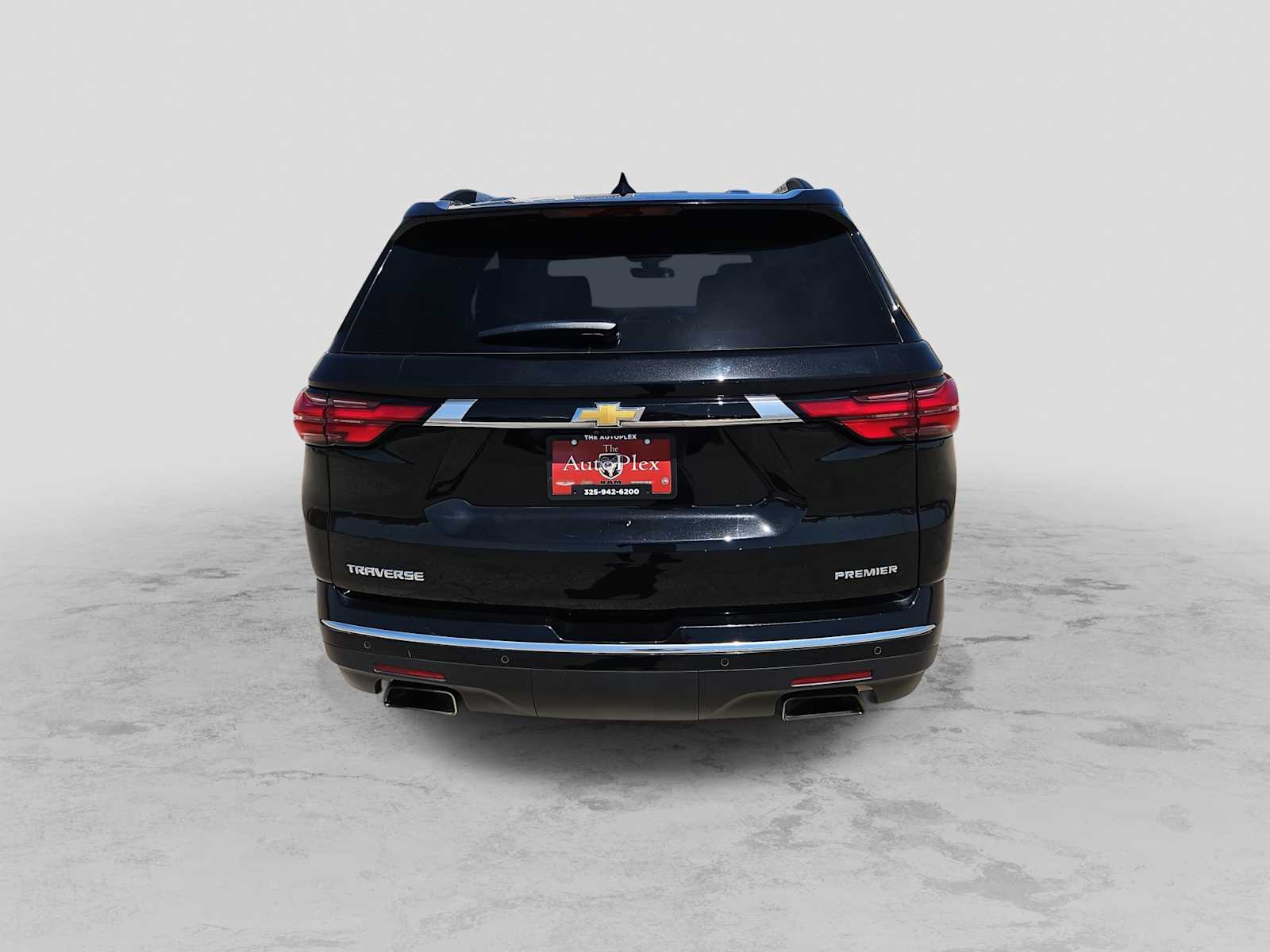 Thumbnail: 2023 Chevrolet Traverse - 7