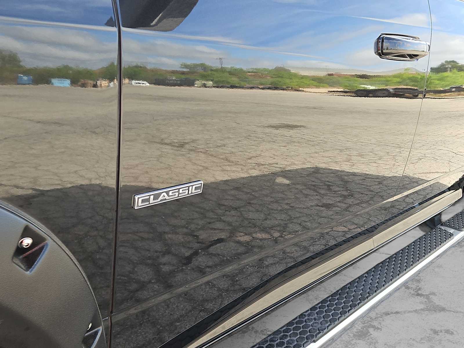 Thumbnail: 2019 RAM 1500 Classic - 11