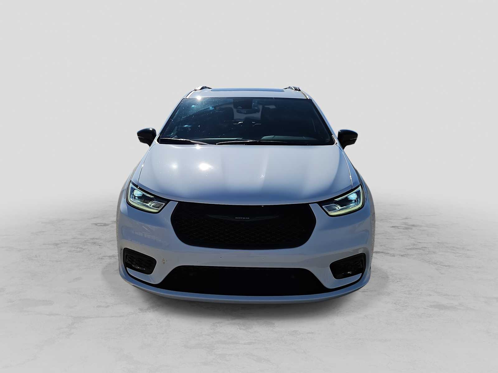 Thumbnail: 2026 Chrysler Pacifica - 3