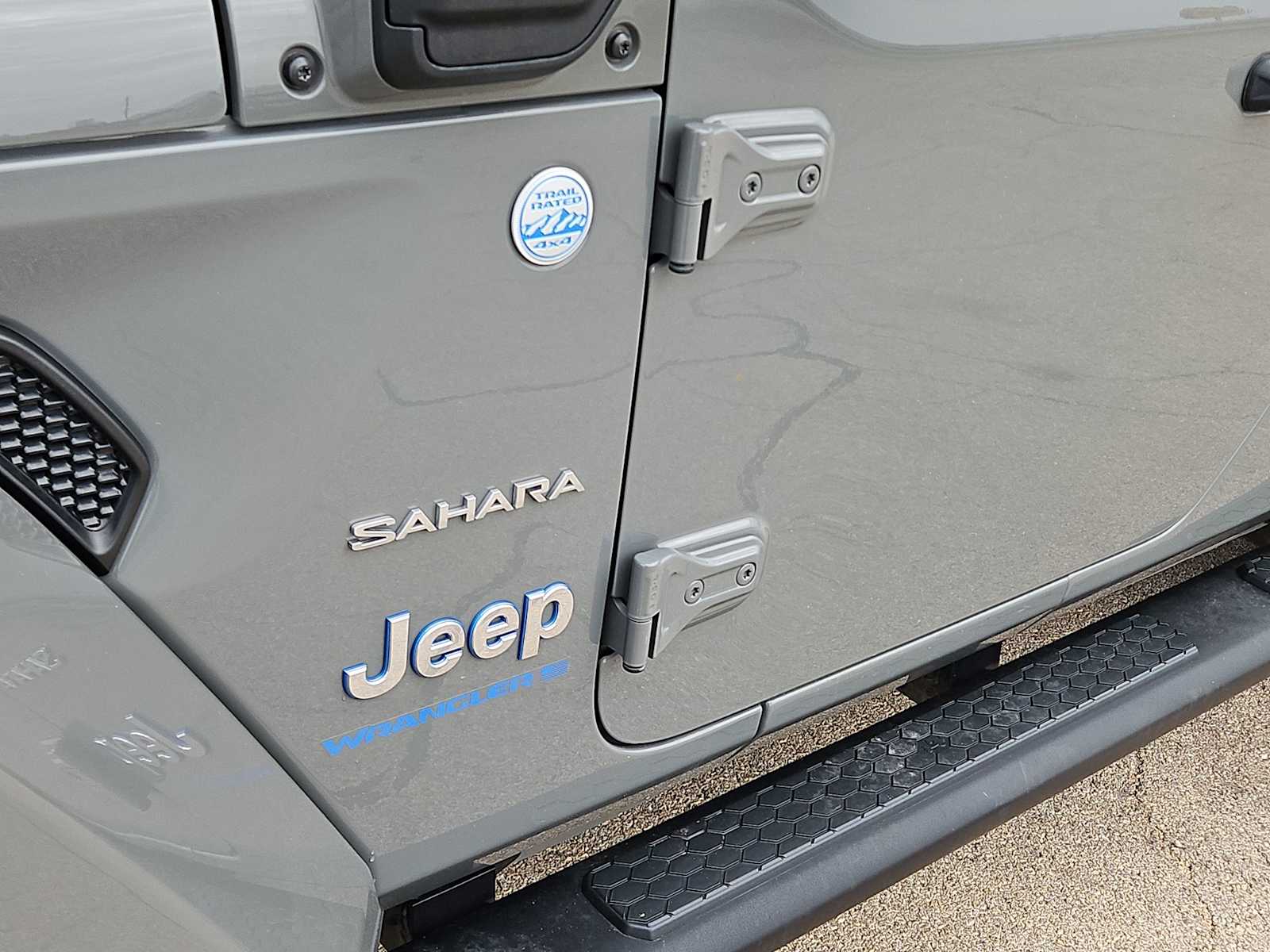 Thumbnail: 2023 Jeep Wrangler - 15