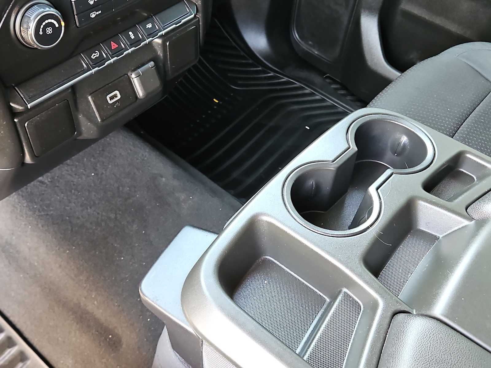 Thumbnail: 2019 Chevrolet Silverado 1500 - 20