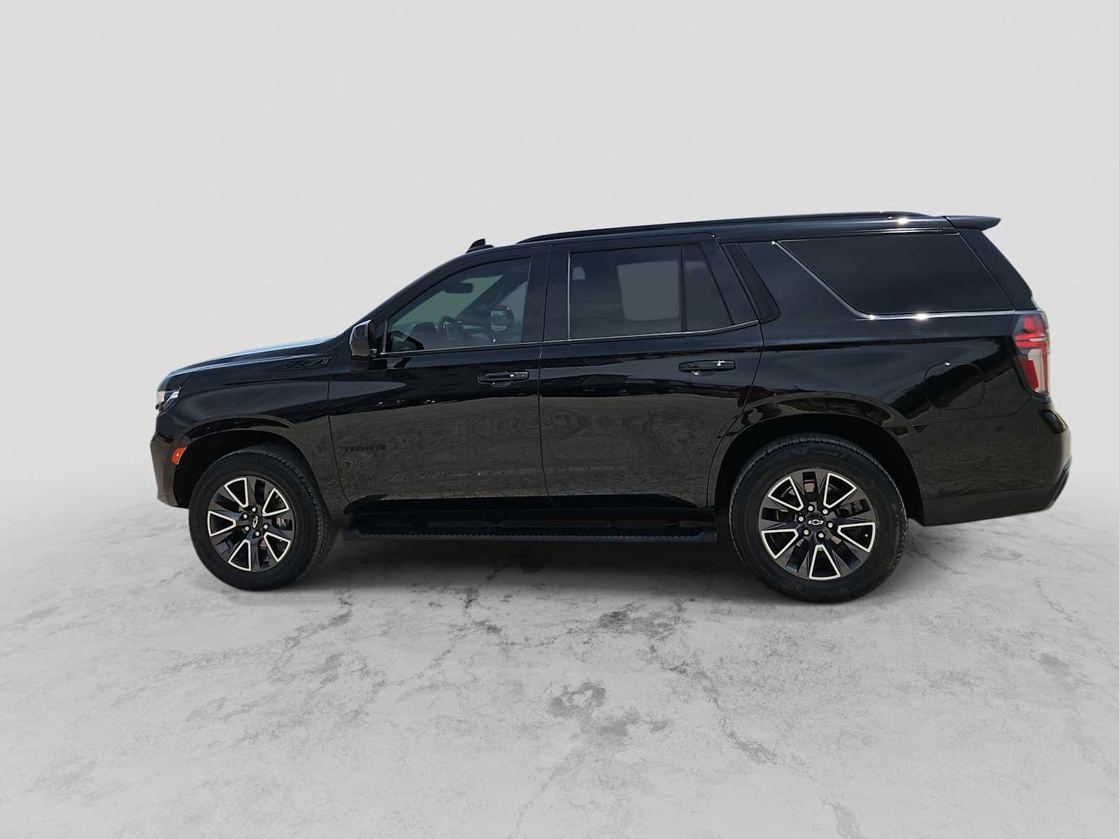 Thumbnail: 2023 Chevrolet Tahoe - 5